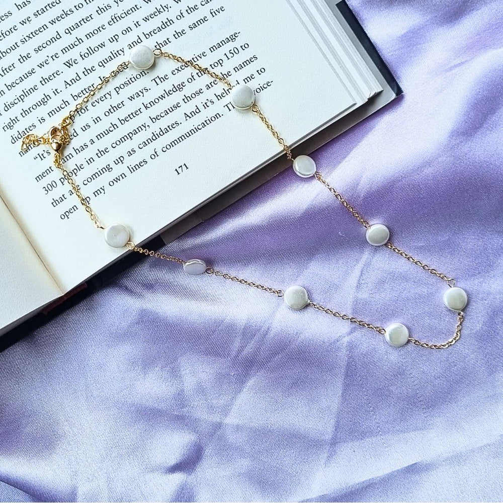 flat pearl necklace