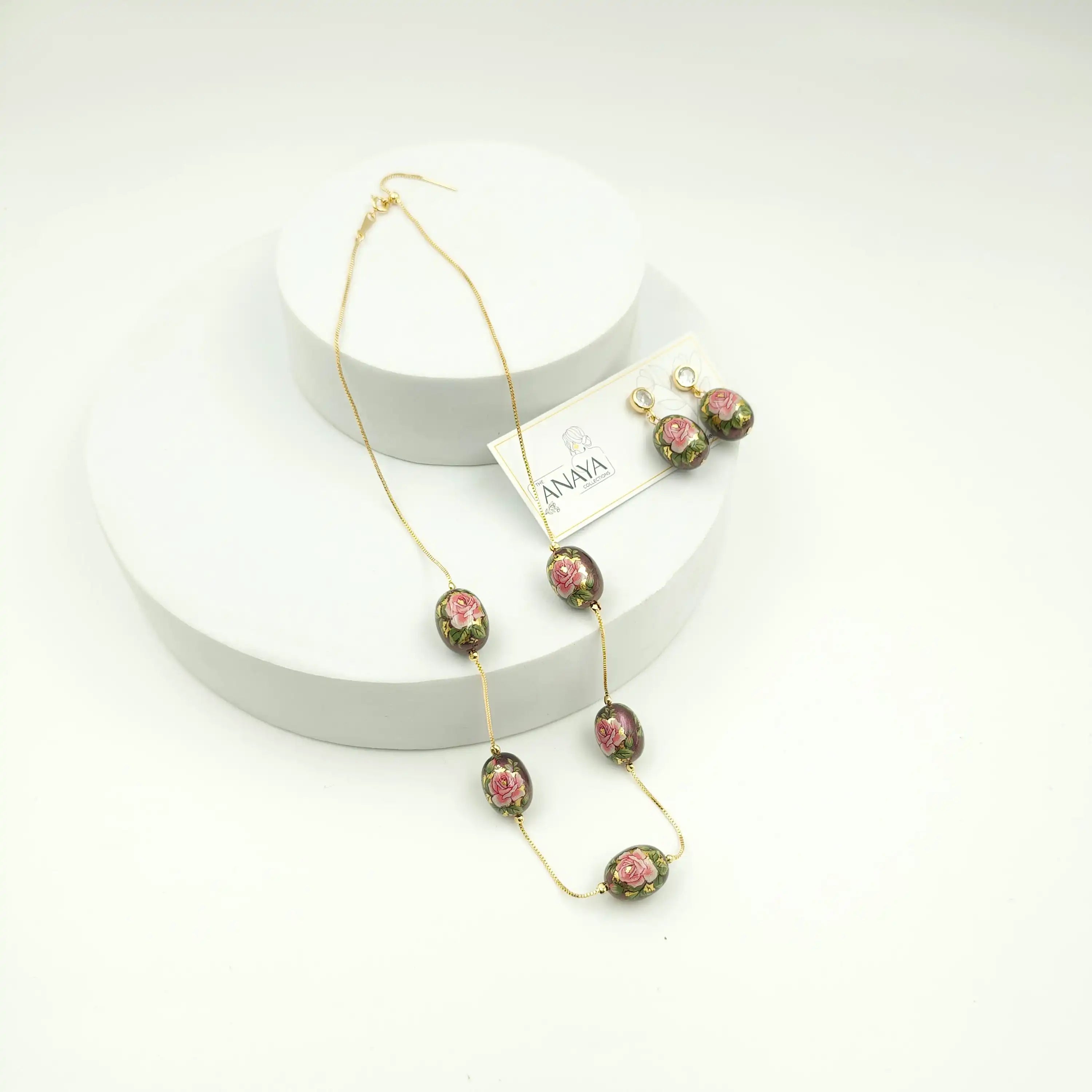 5 Charm Floral Dainty Set