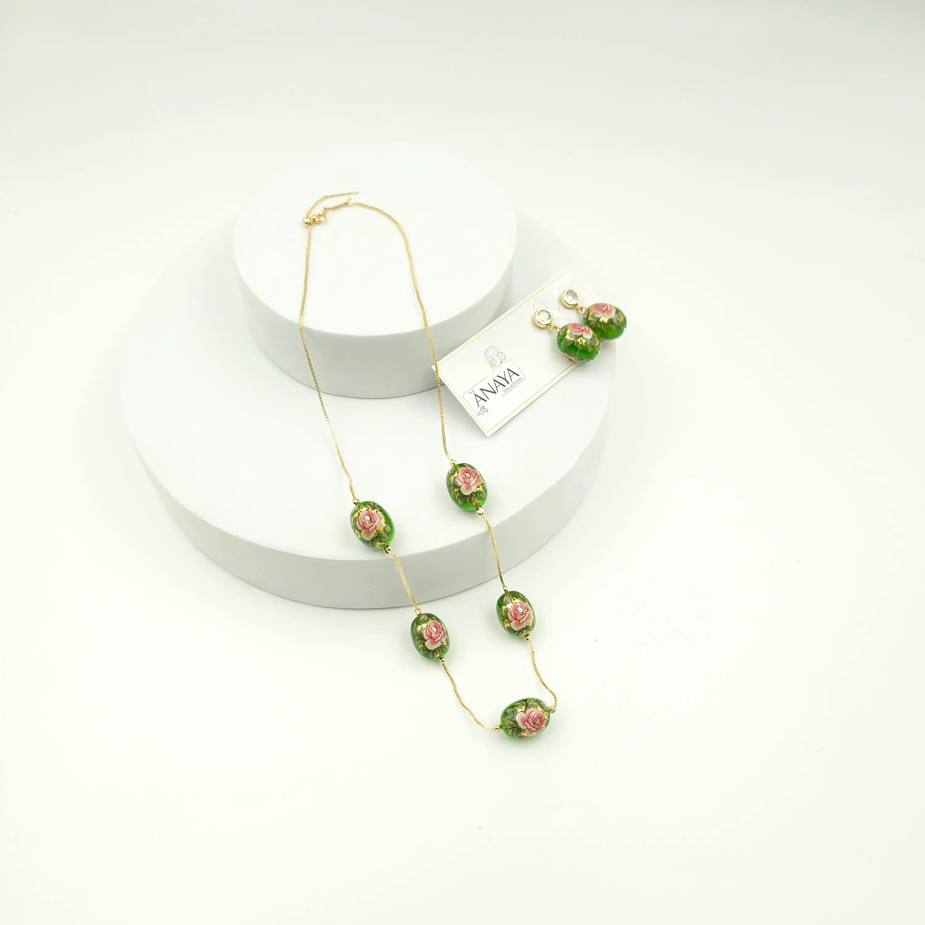 5 Charm Floral Dainty Set