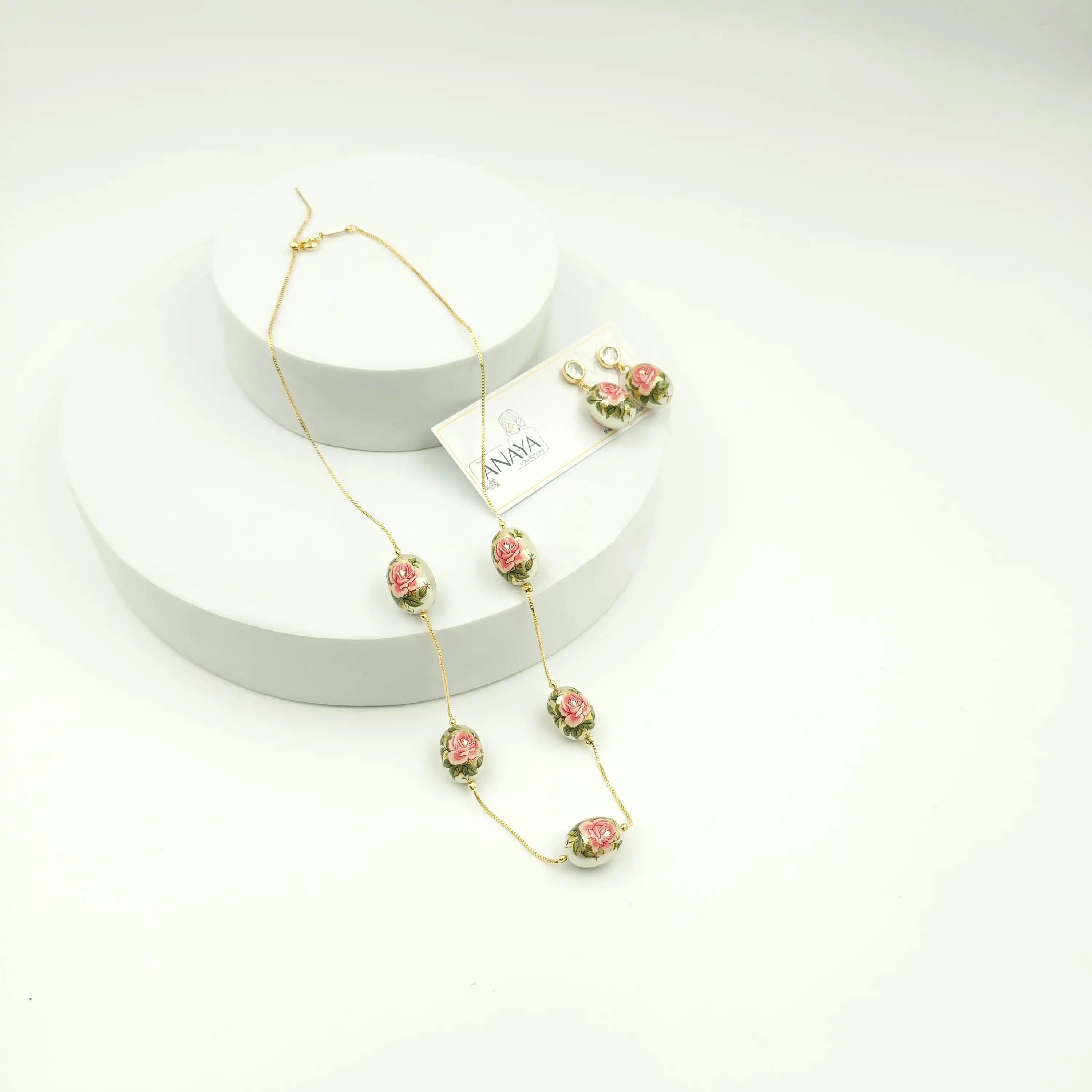 5 Charm Floral Dainty Set