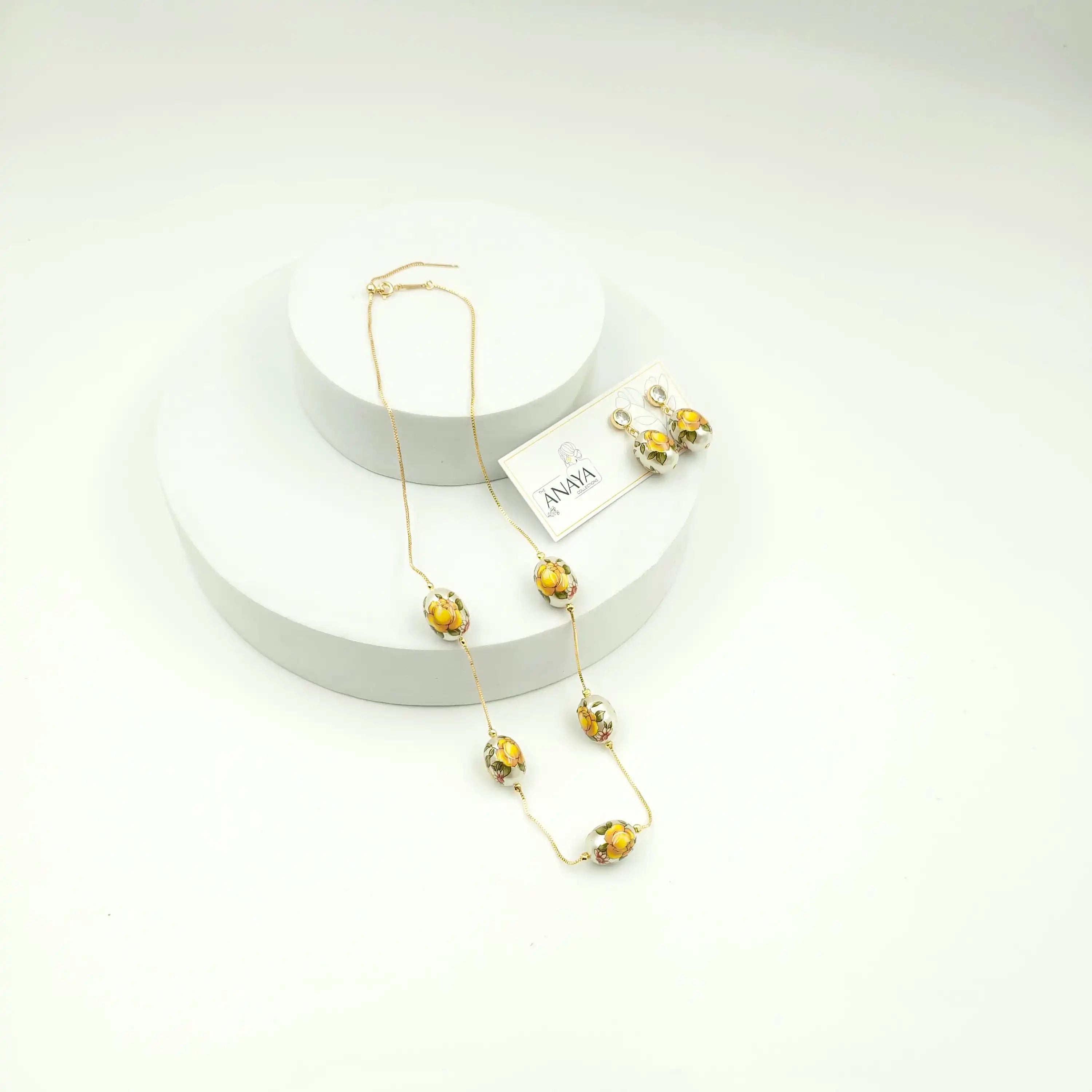 5 Charm Floral Dainty Set