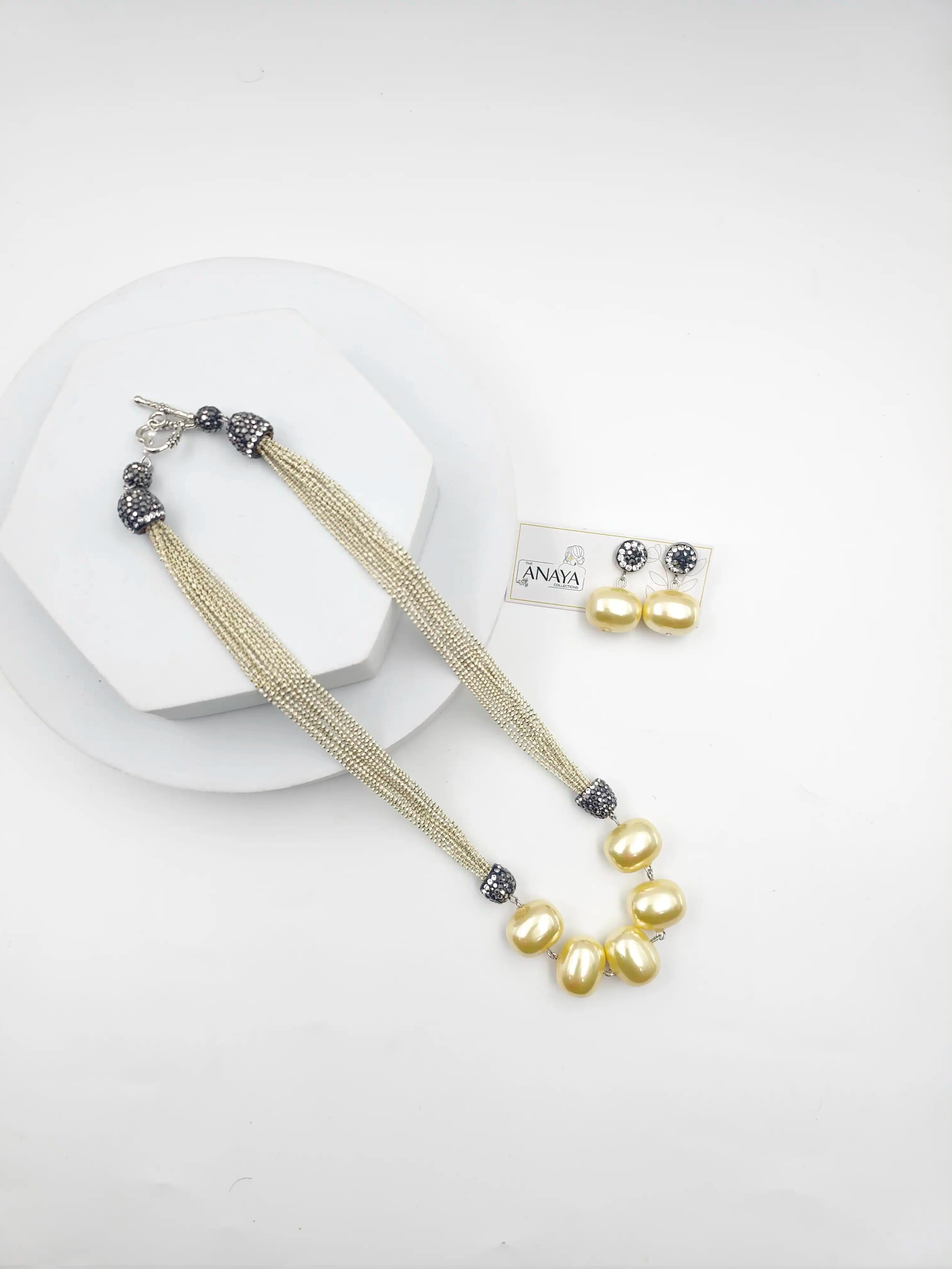 5 Pearl Italian Chain Set