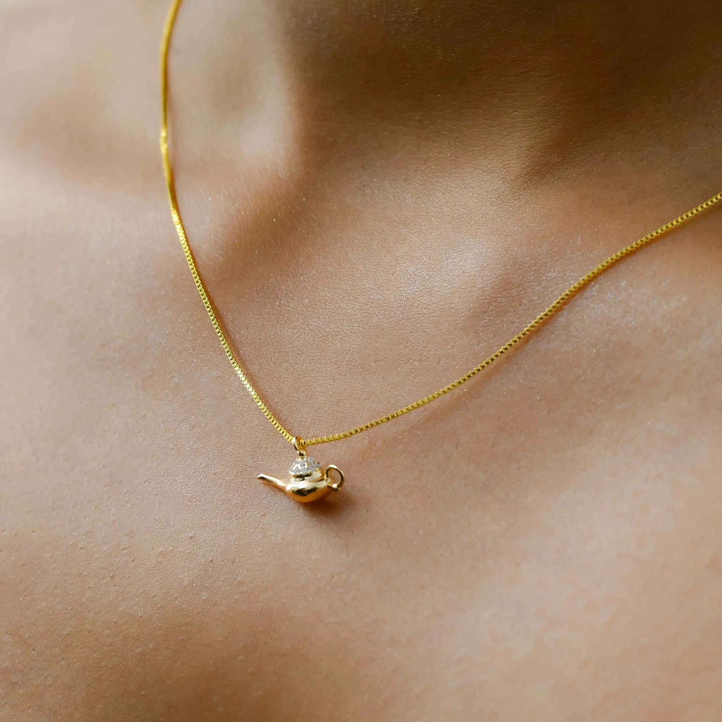 Aladdin Chirag Pendant Chain