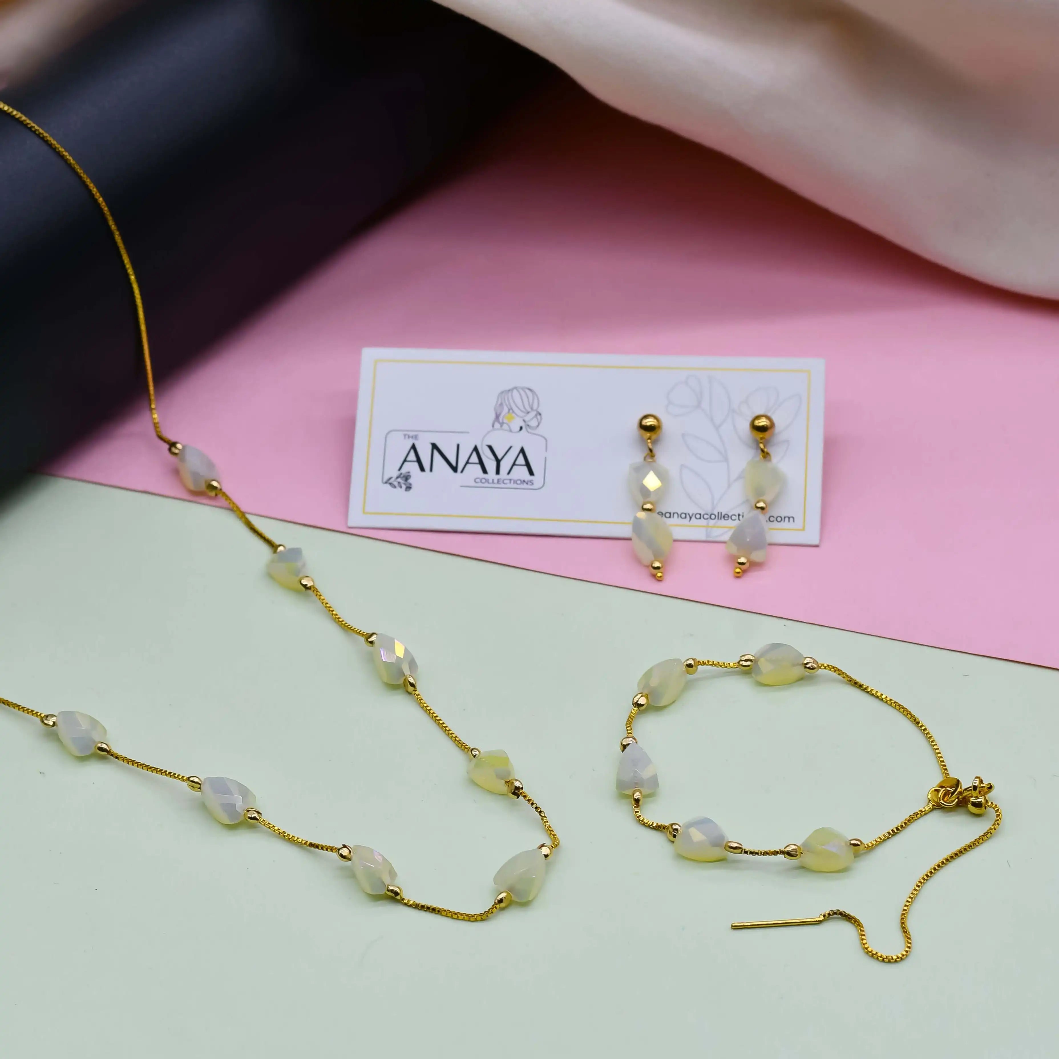 Almond Dainty Set