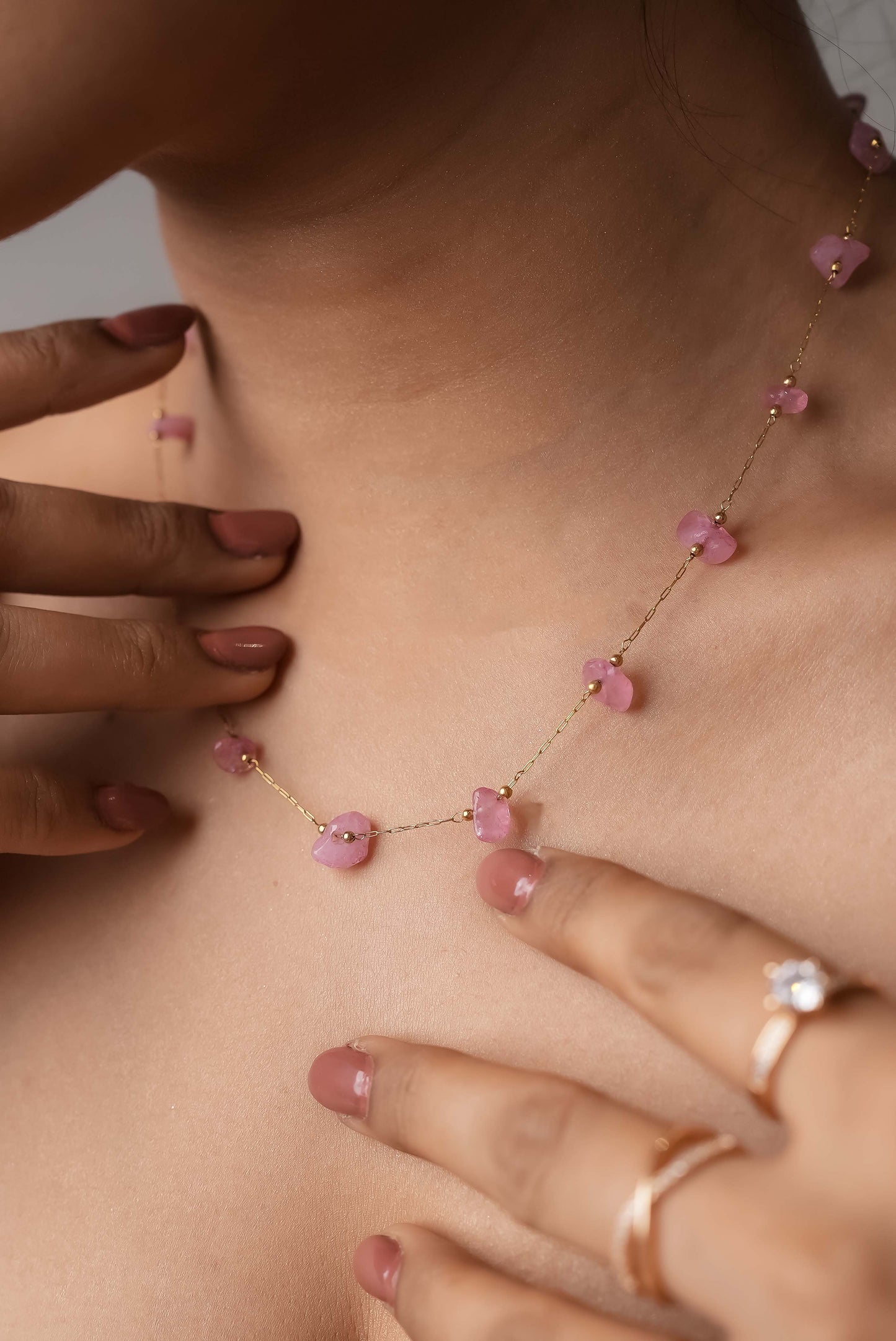 Rose Quartz Dainty Necklace