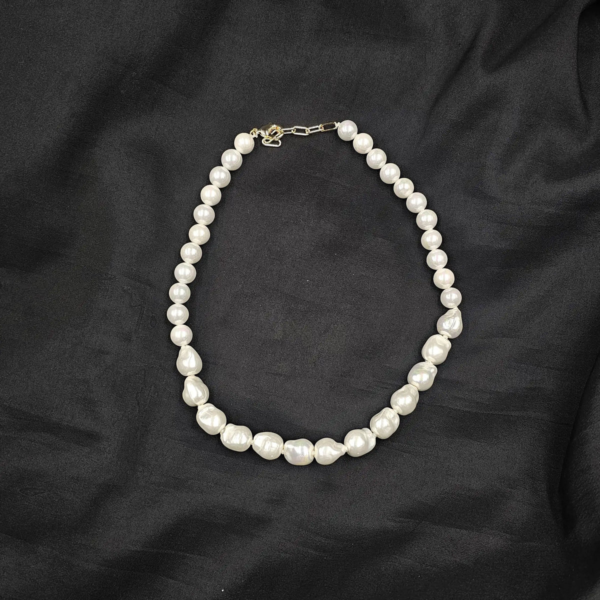 Baroque Choker Necklace