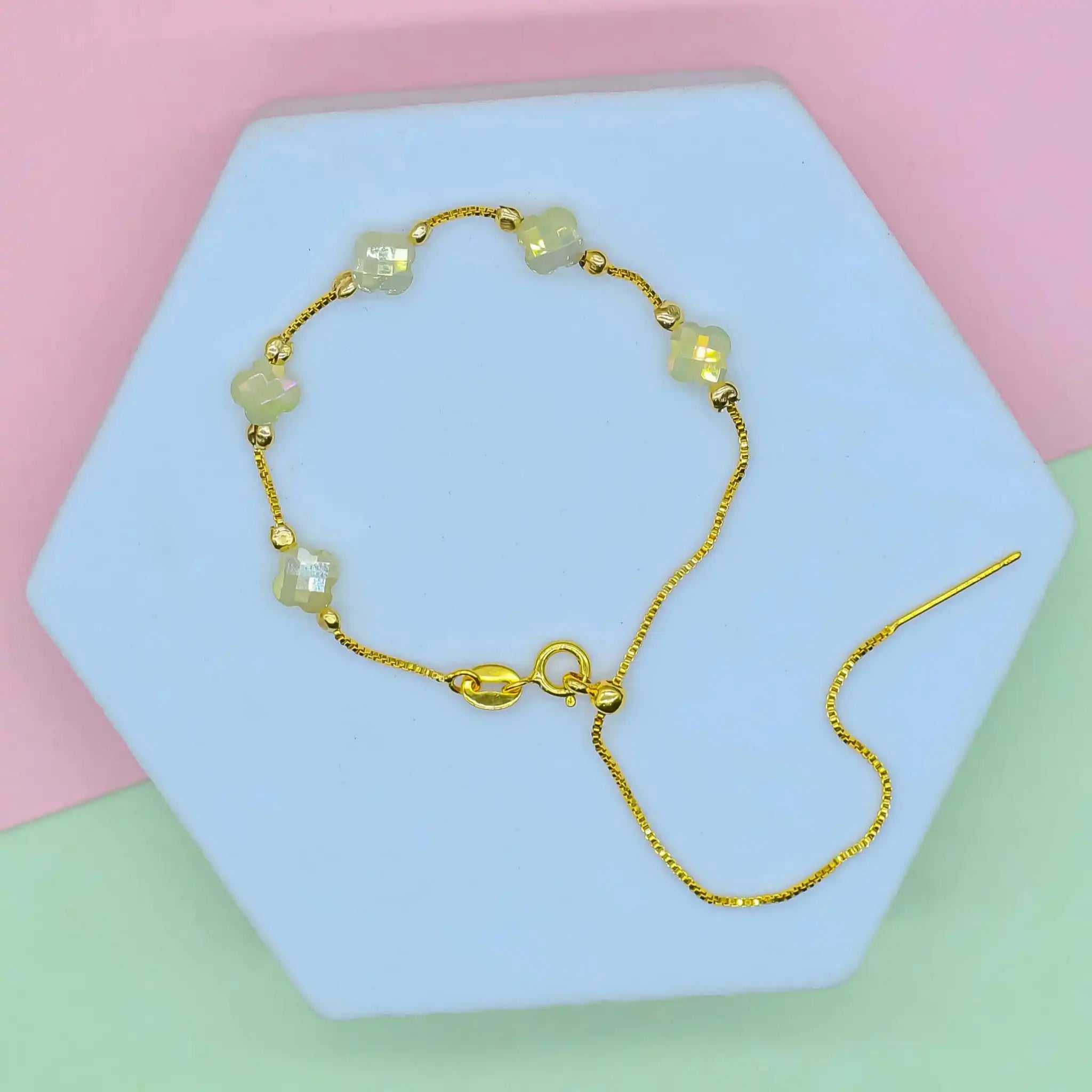 Clover Dainty Bracelet