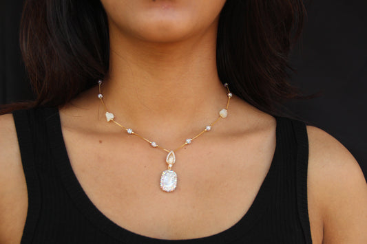 Milky Baroque Pendant Dainty Necklace