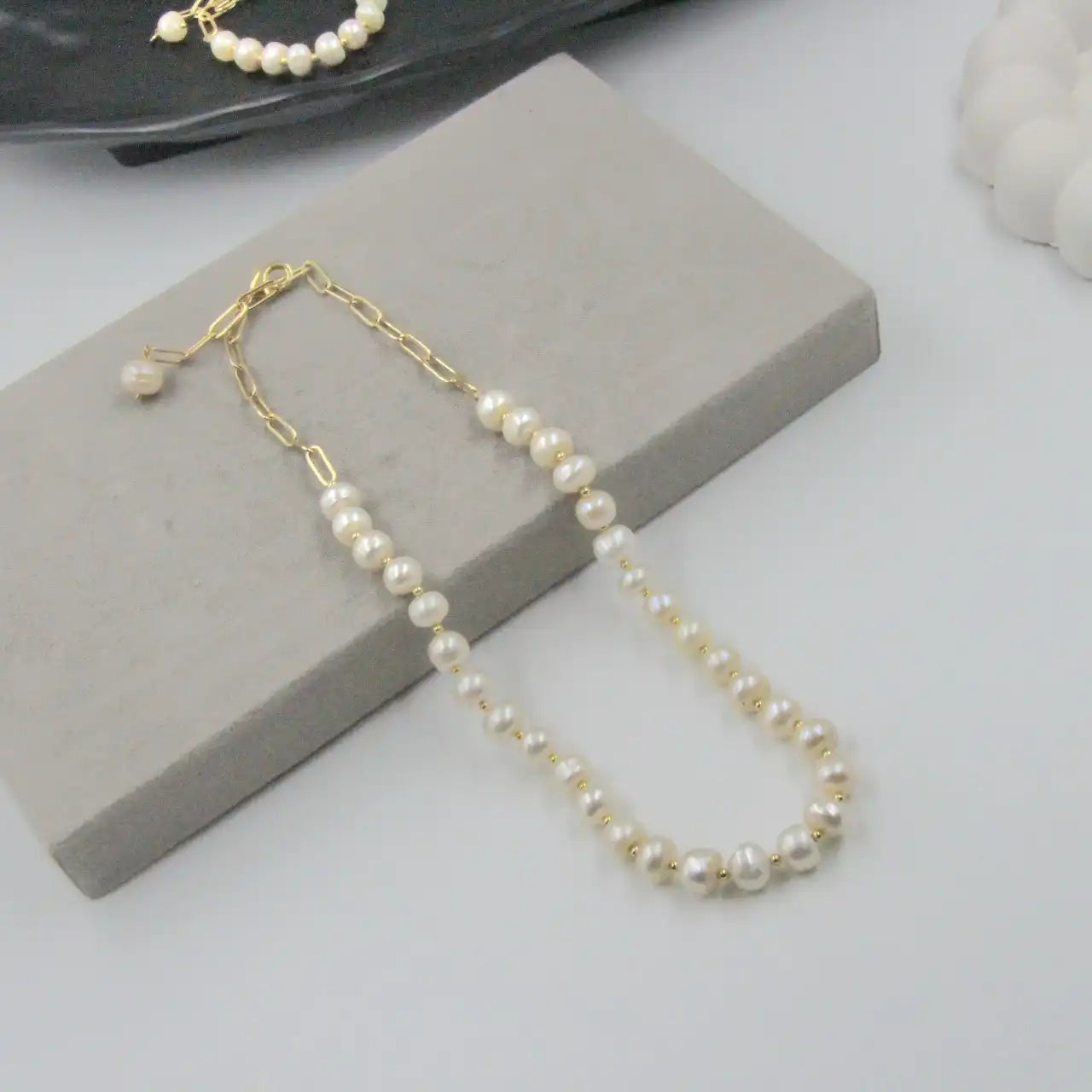 Elegant Fresh Water Pearl Necklace