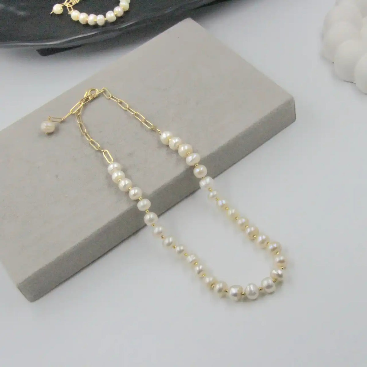 Elegant Fresh Water Pearl Necklace