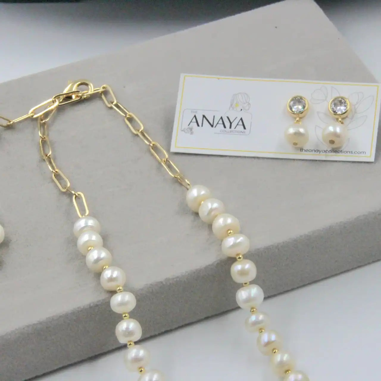 Elegant Fresh Water Pearl Necklace