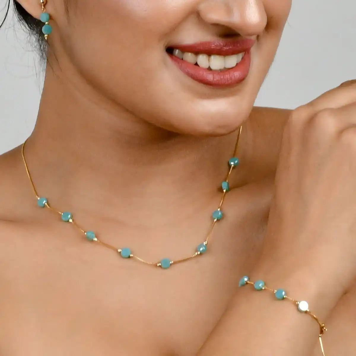 Flat Round Dainty Set
