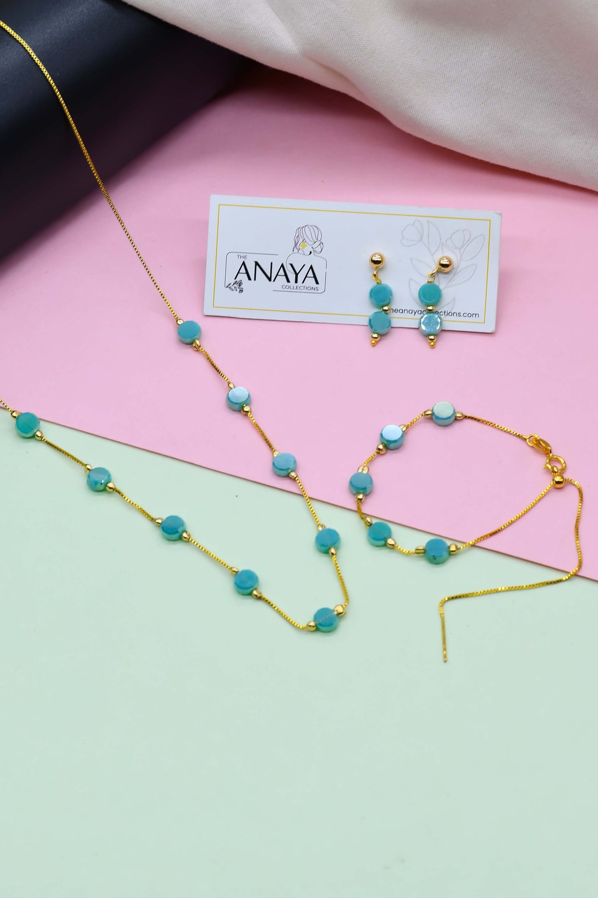 Flat Round Dainty Set