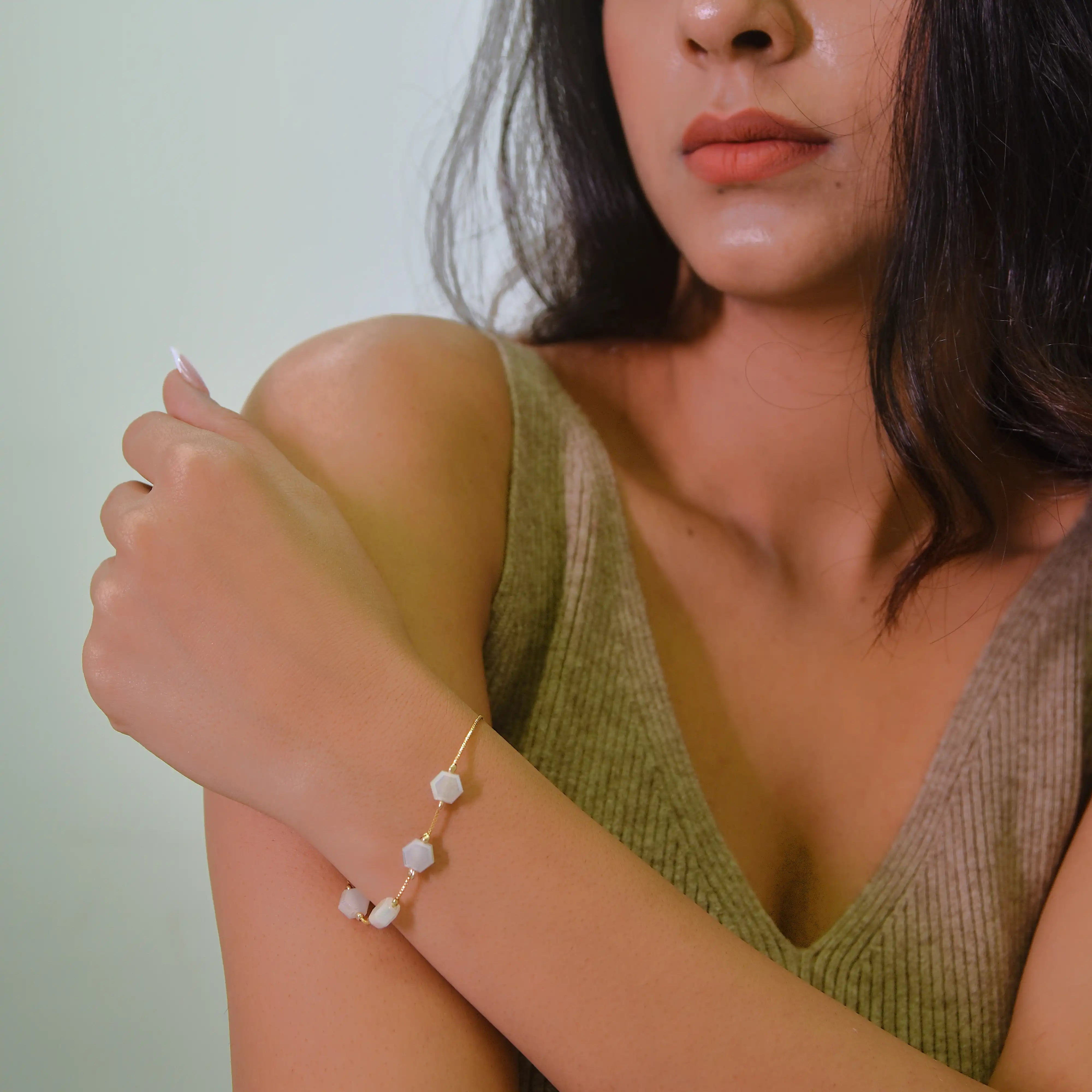 Flat Hexagon Dainty Bracelet