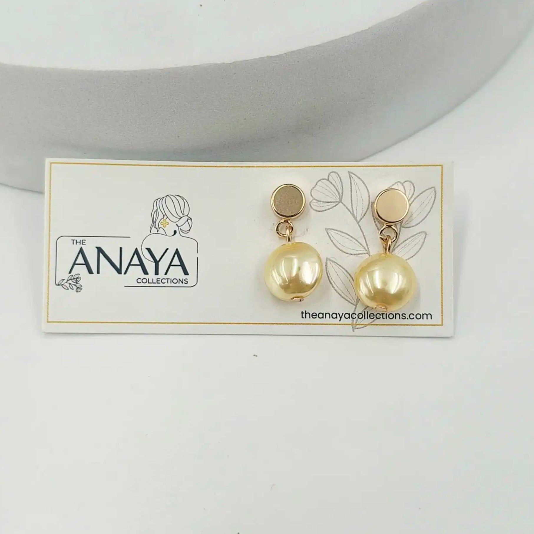 Gems Pearl Dainty Earrings