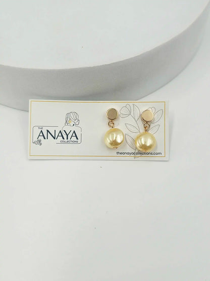 Gems Pearl Dainty Earrings