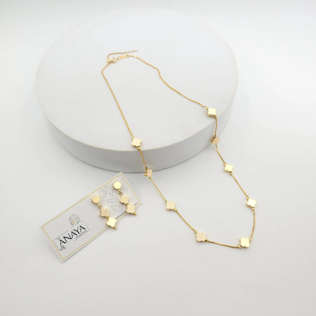 Golden Clover Dainty Set
