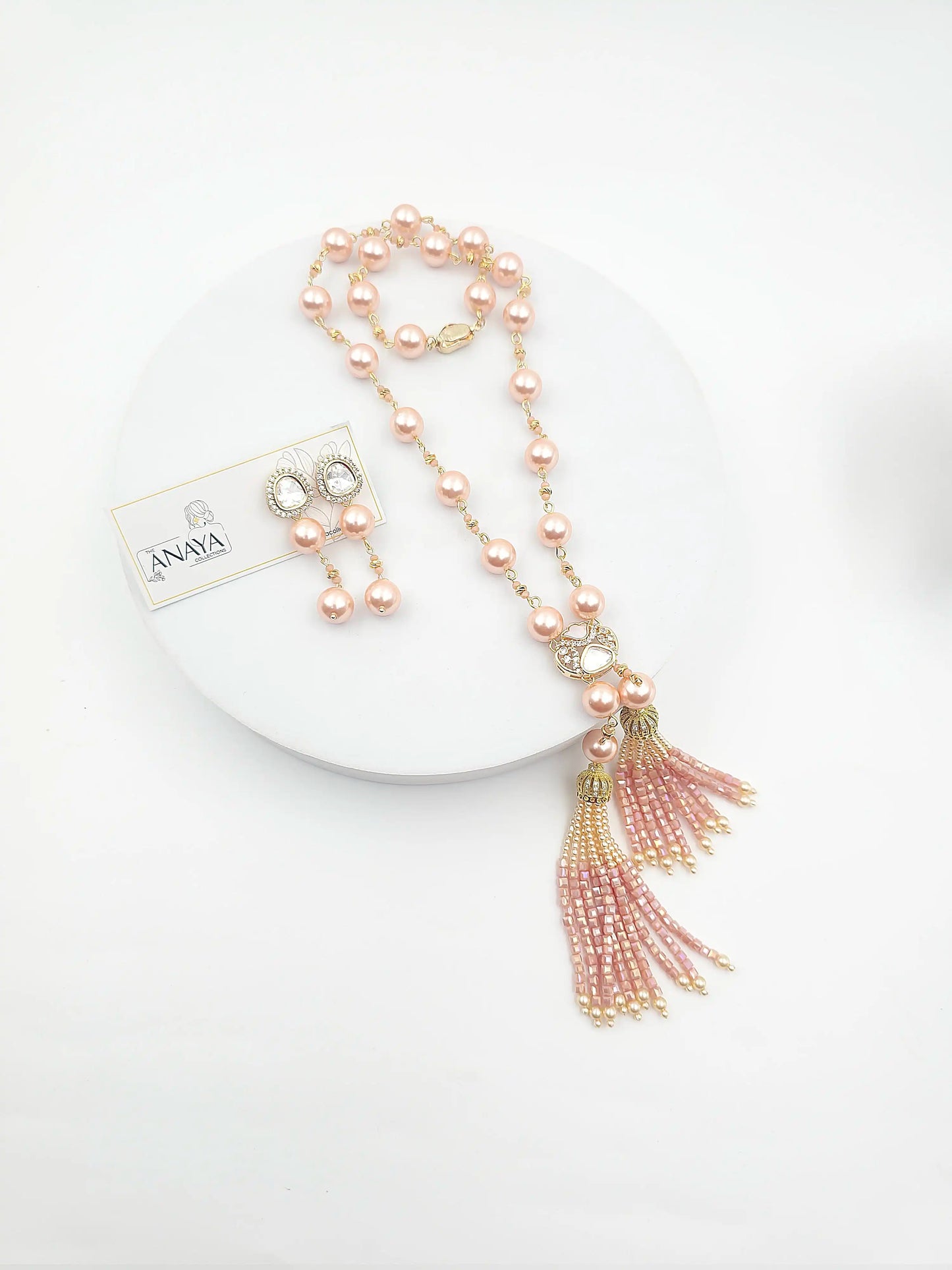 Gracious Tassel Set