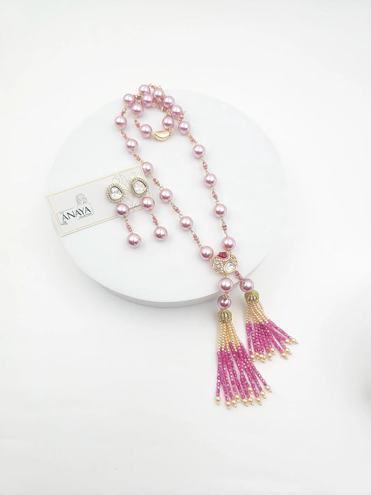 Gracious Tassel Set