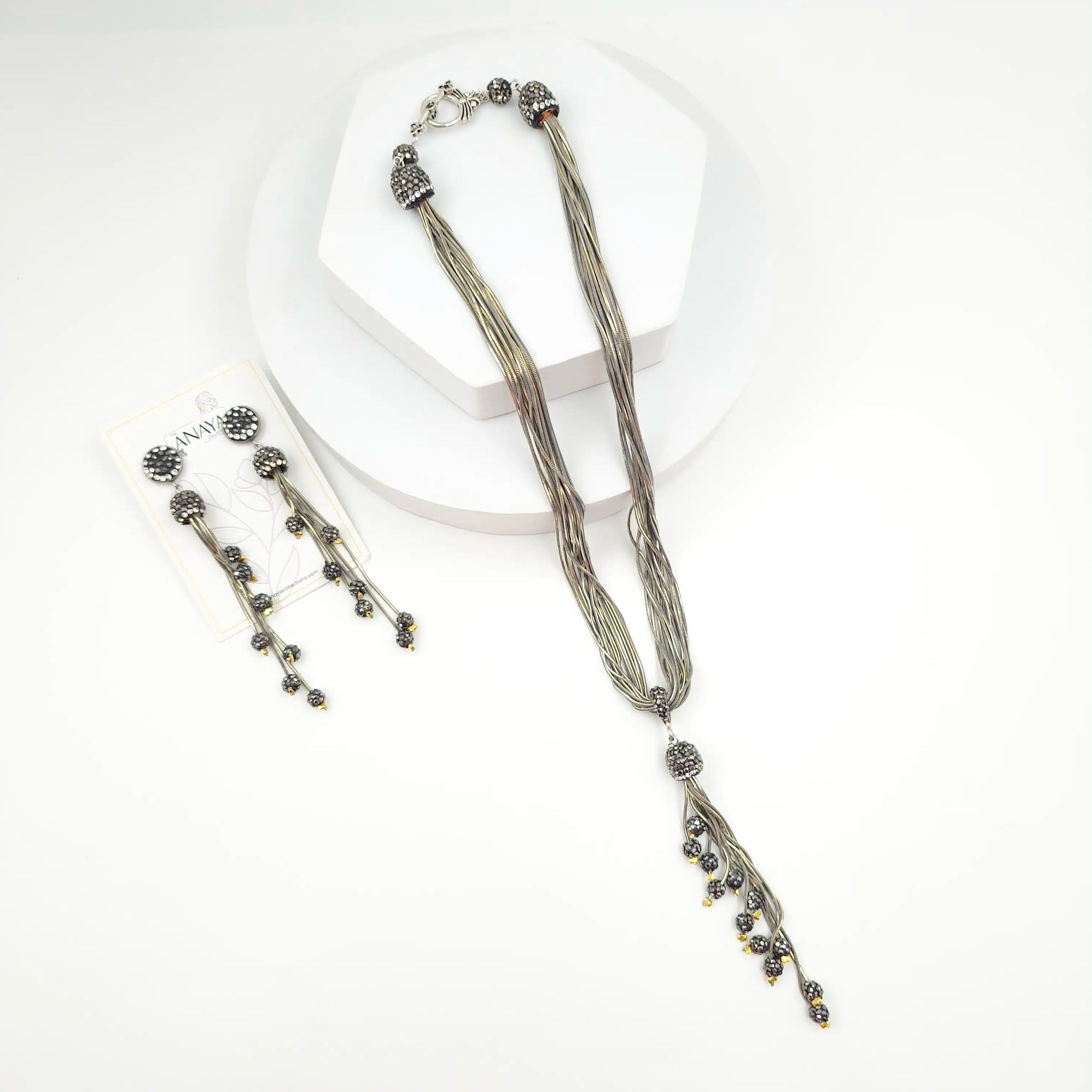 Italian Grace Tassel Radiance Set