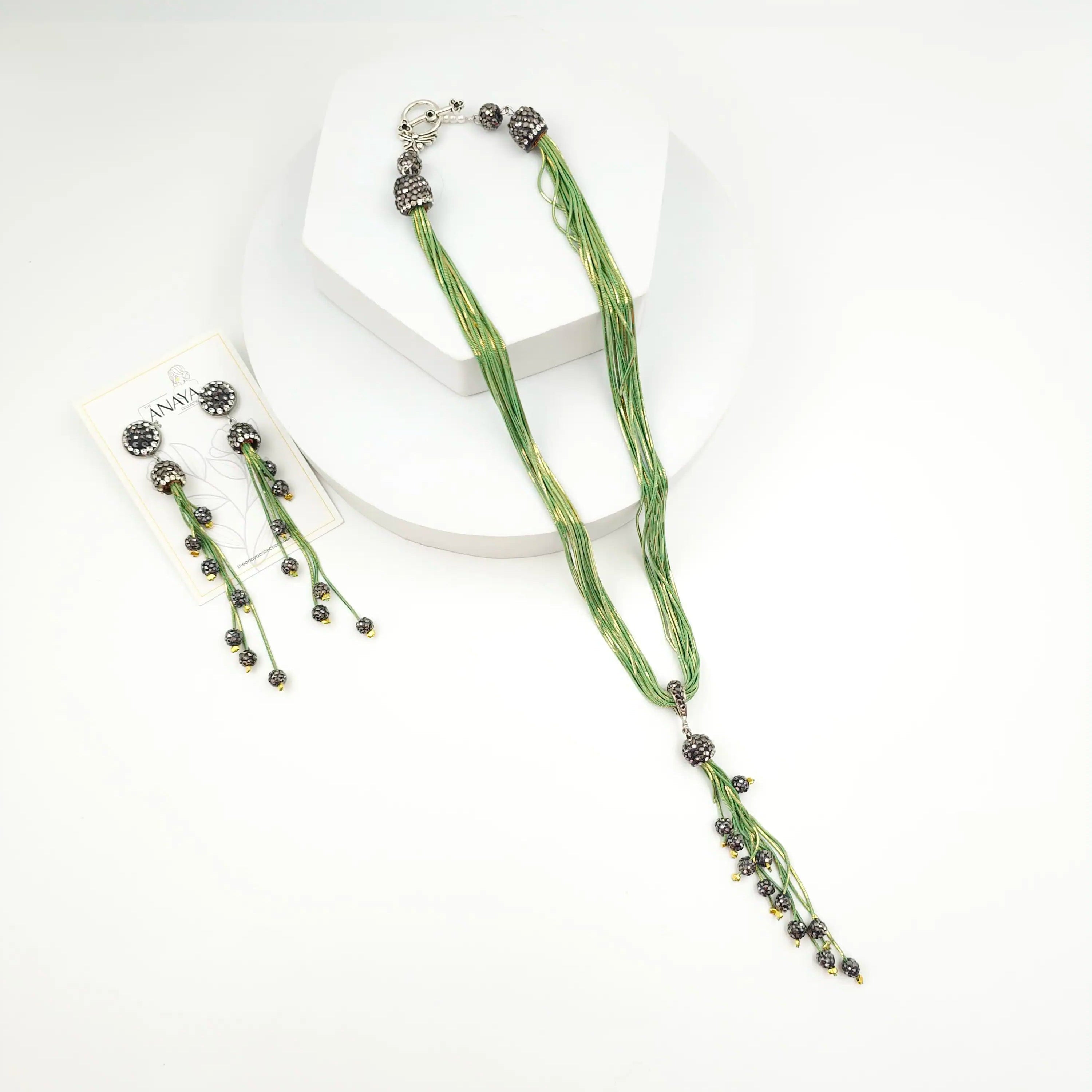 Italian Grace Tassel Radiance Set