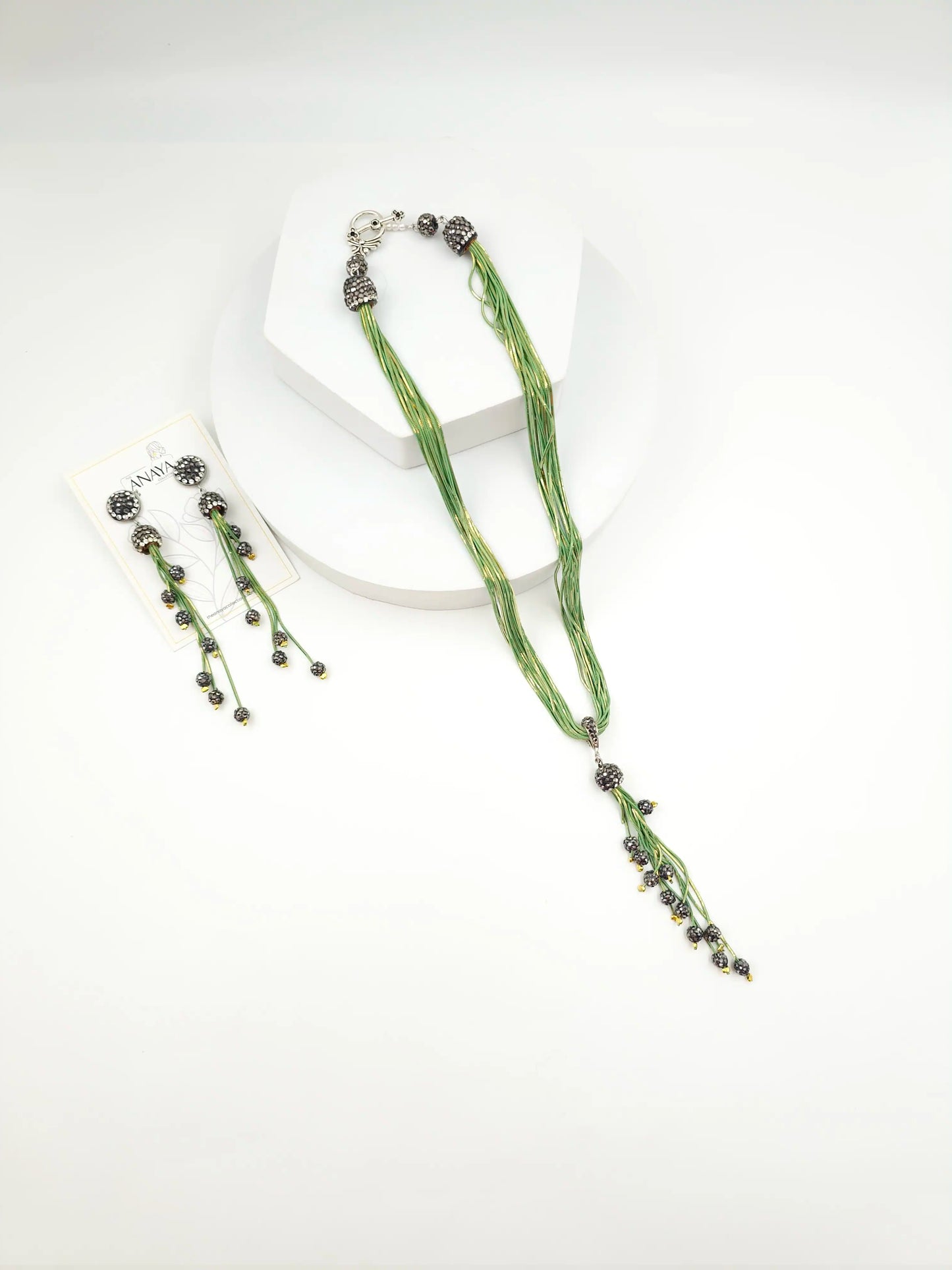 Italian Grace Tassel Radiance Set