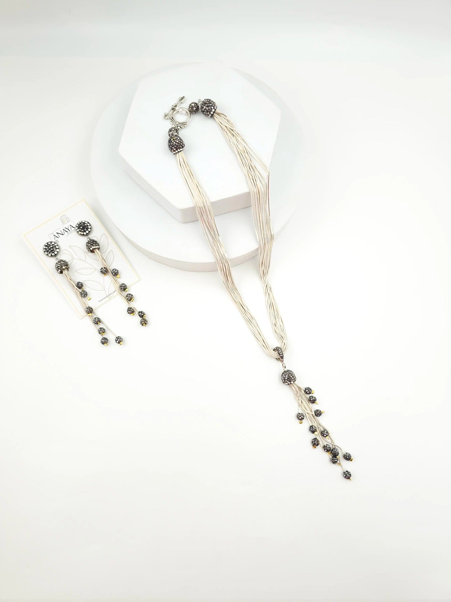 Italian Grace Tassel Radiance Set