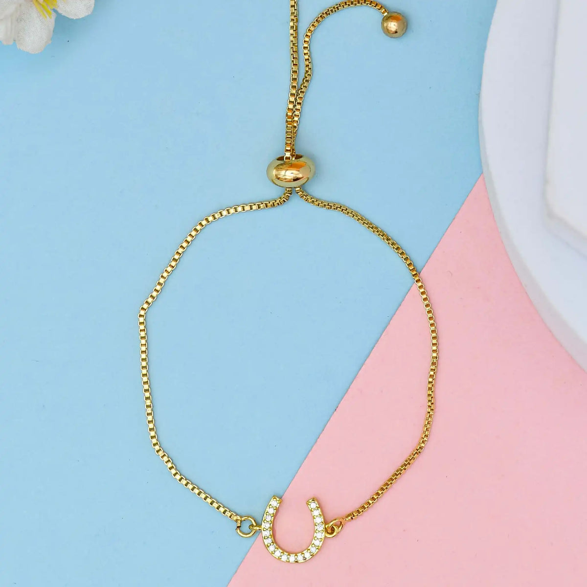 Lucky Horseshoe Pull Bracelet