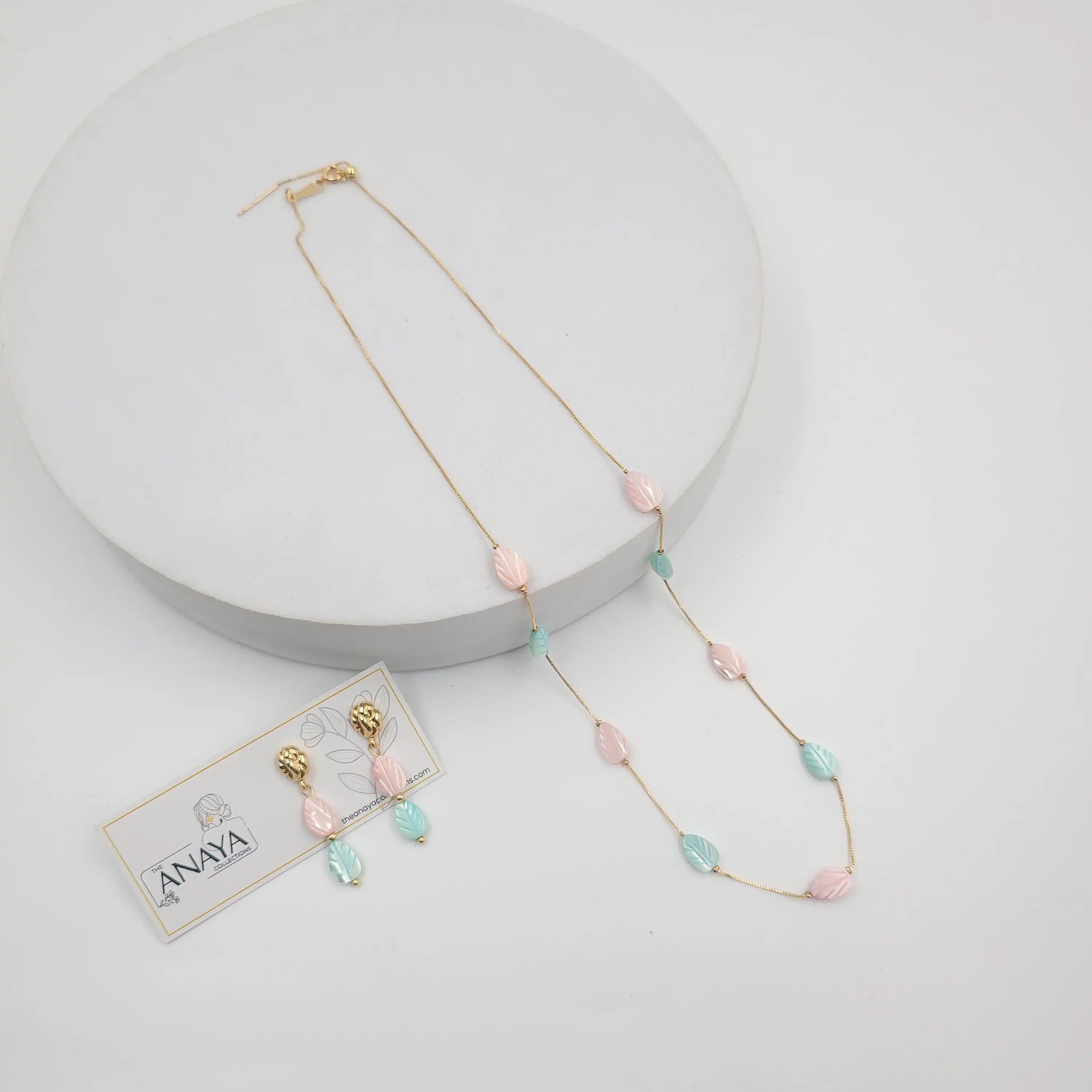 MOP Leaf Dainty Set