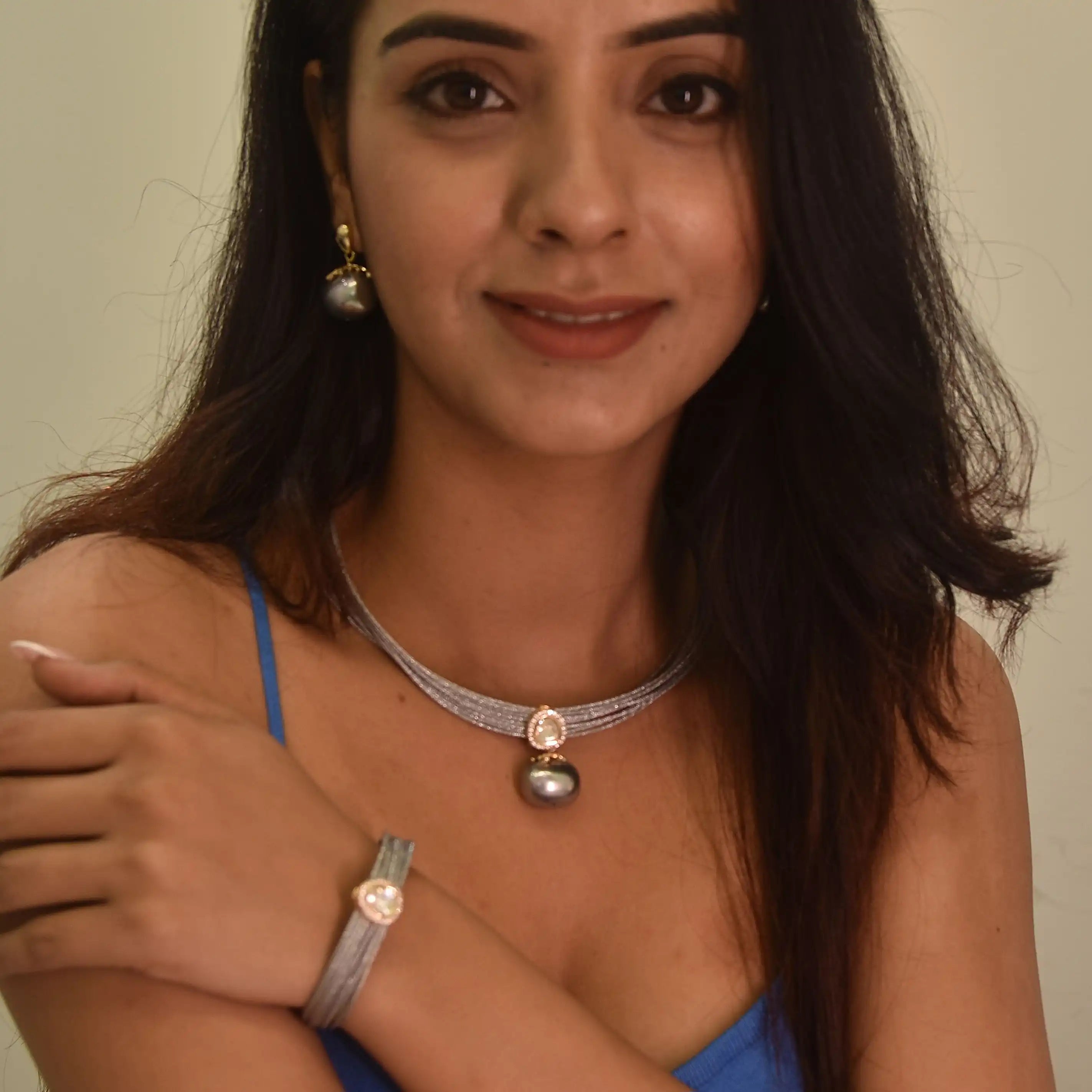 Mesh Wire Sterling Shell Pearl Pendant Necklace and Earrings Set
