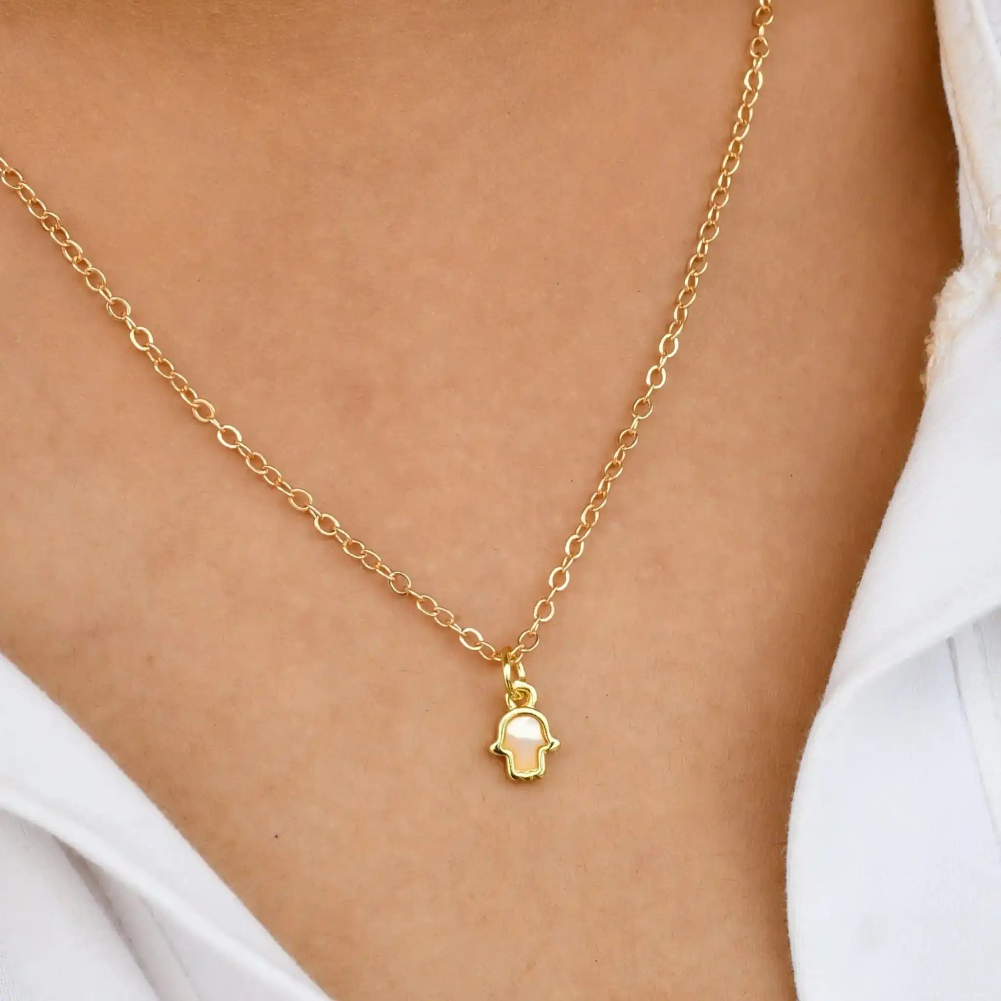 Mini MOP Hamza Pendant Chain