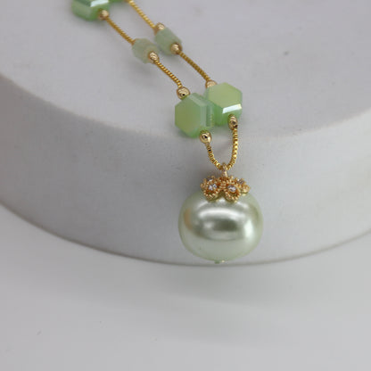 Shell Pearl Harmony Dainty Necklace