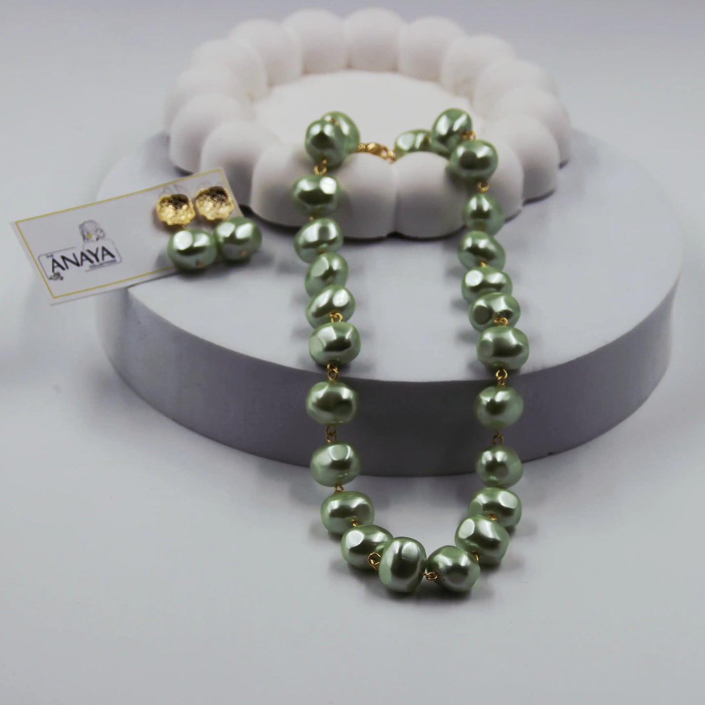 Uncut Shell Pearl Set