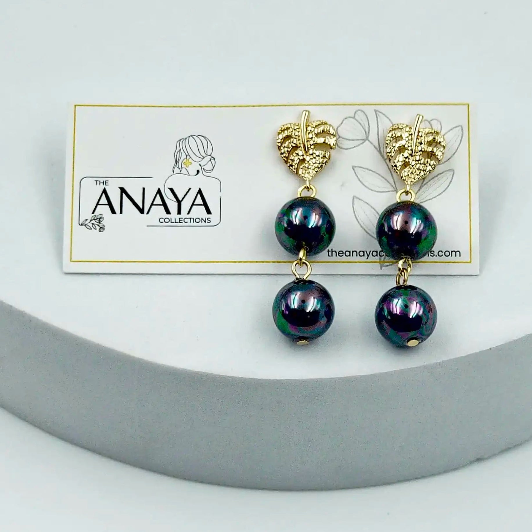 Leaf Shell Pearl Earrings