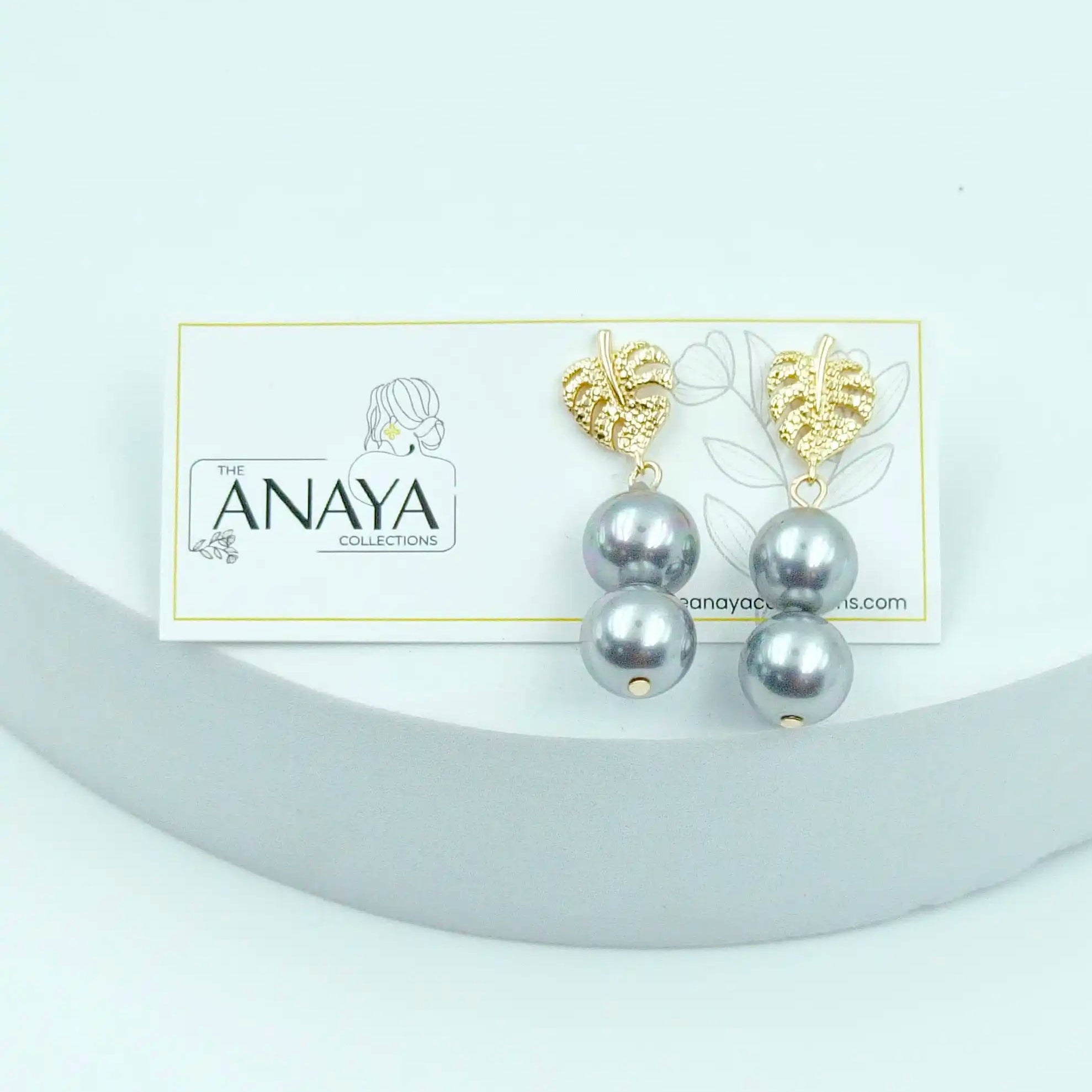 Leaf Shell Pearl Earrings