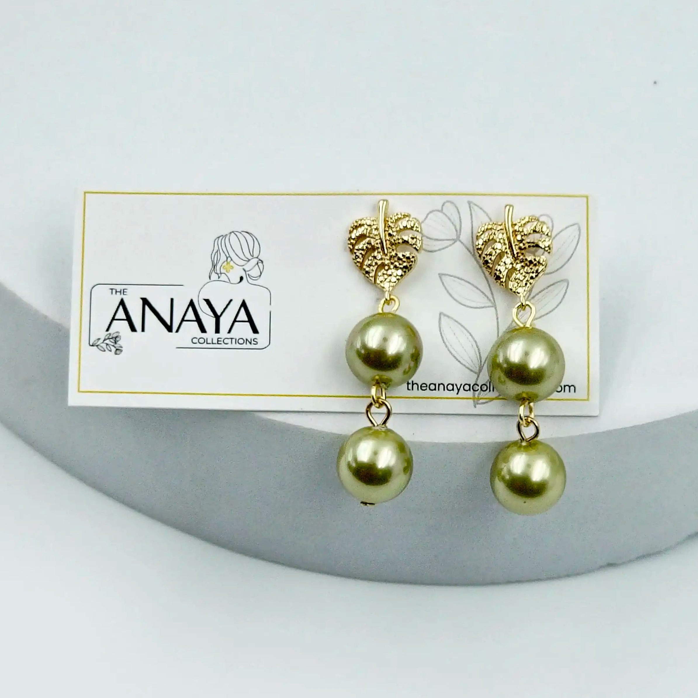 Leaf Shell Pearl Earrings