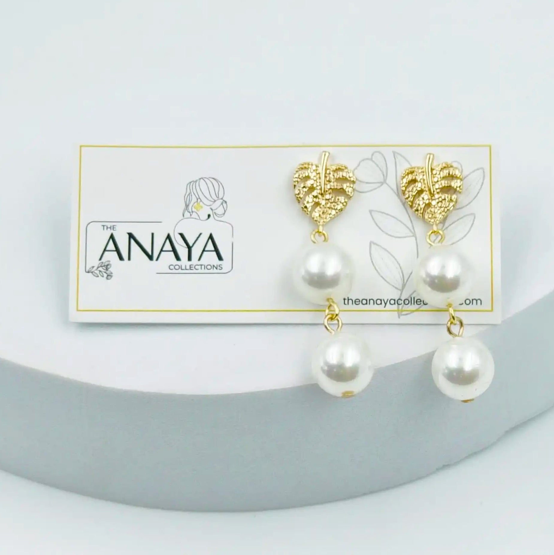 Leaf Shell Pearl Earrings