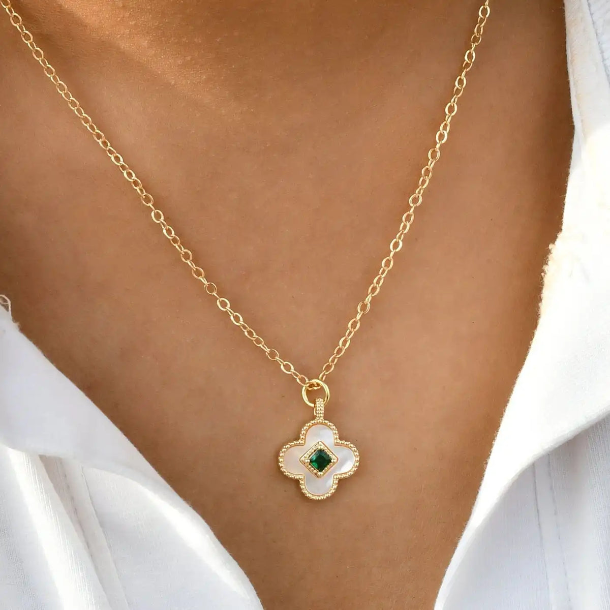 MOP Clover with Green Stone Pendant Chain
