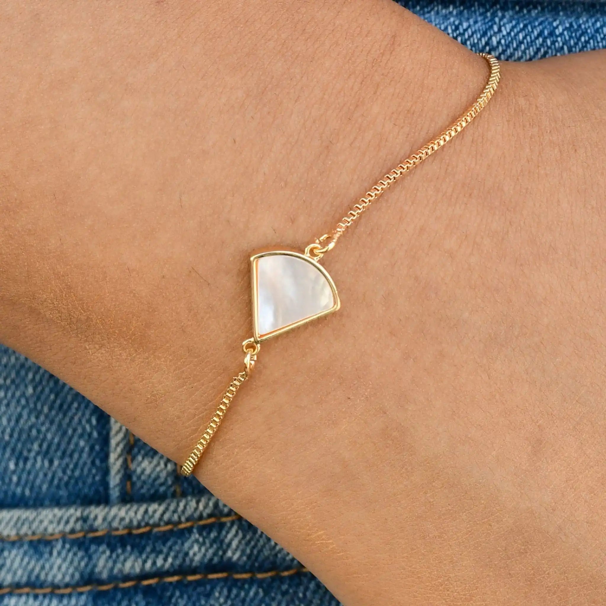 MOP Fan Bracelet