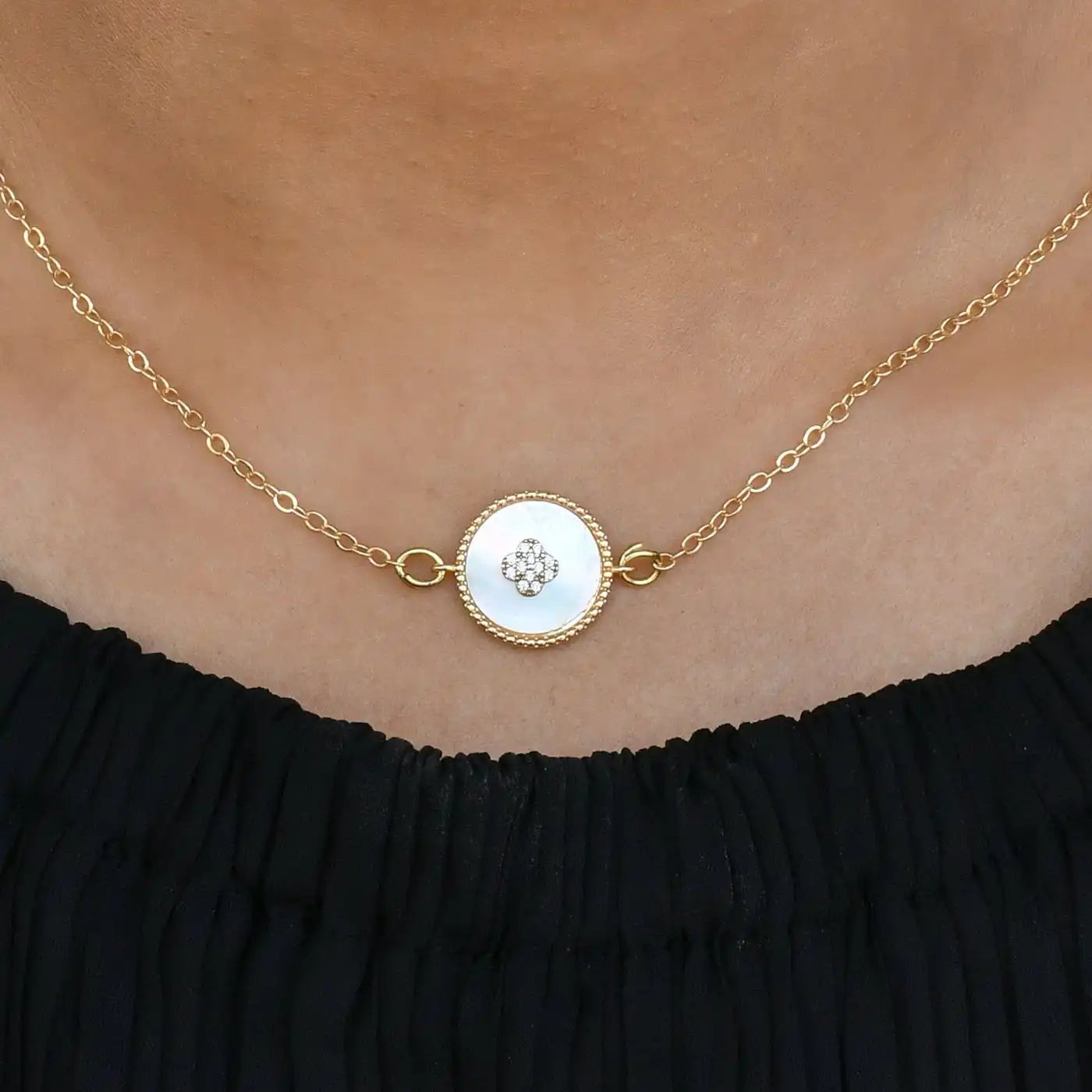MOP Round with Center Star Pendant Chain