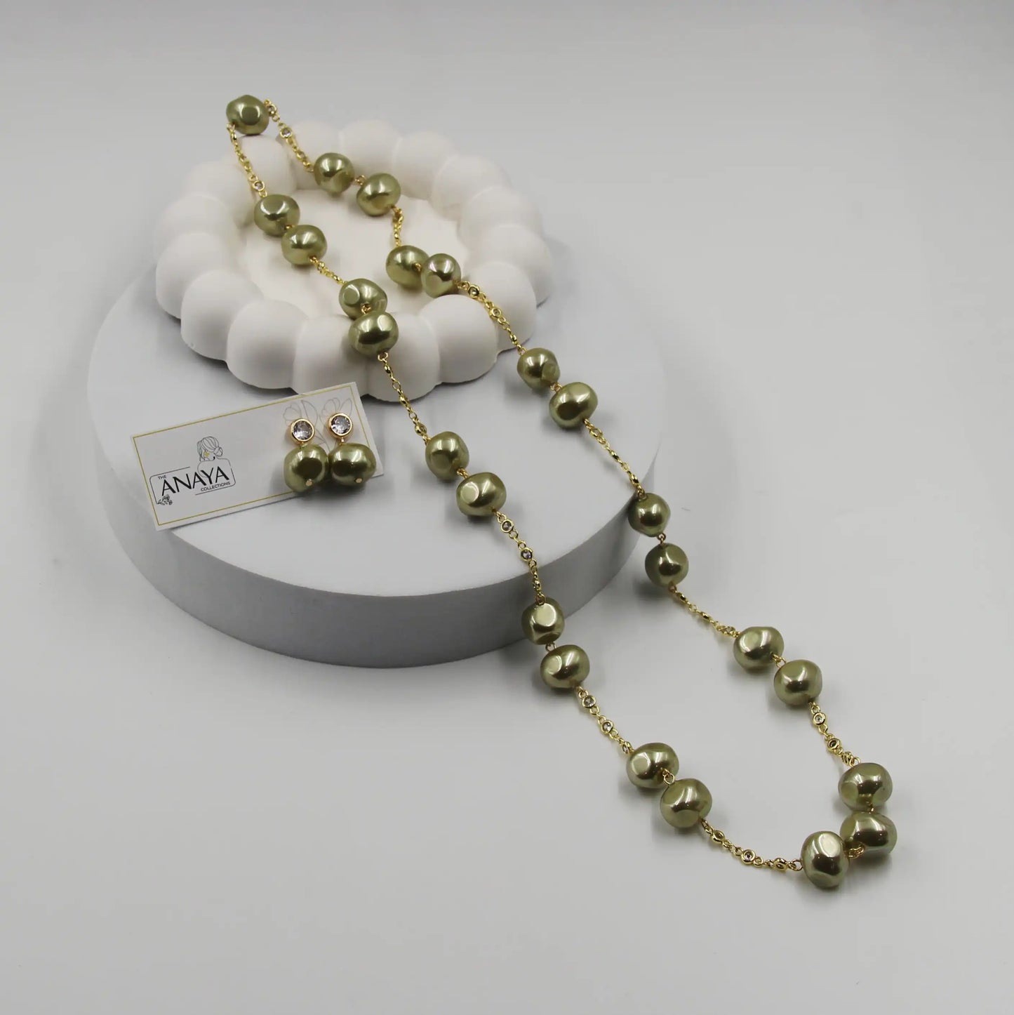 Uncut Shell Pearl Long Set
