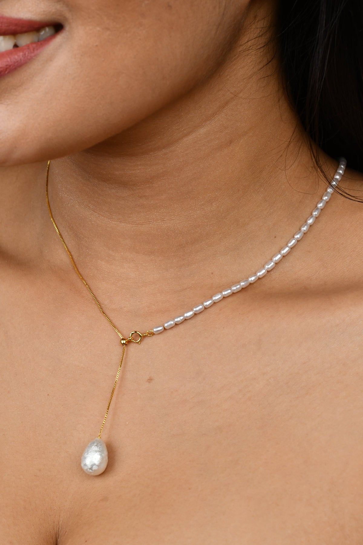 Freshwater pearl necklace 