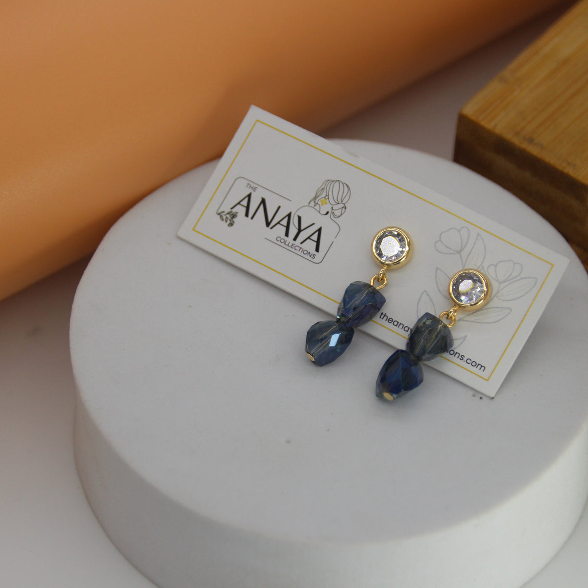 Pebble Radiant Dainty Earring