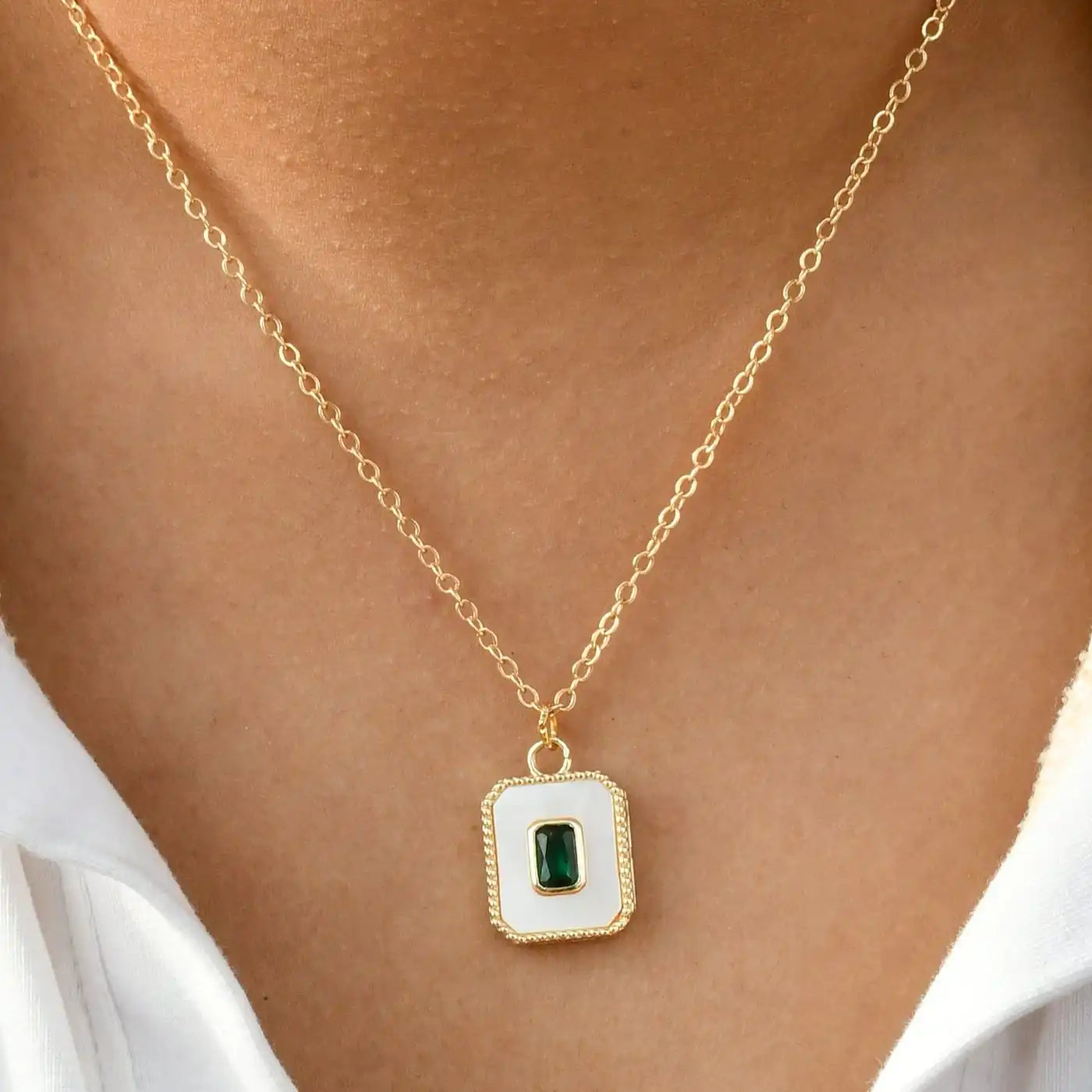 Rectangle green MOP Pendant Chain