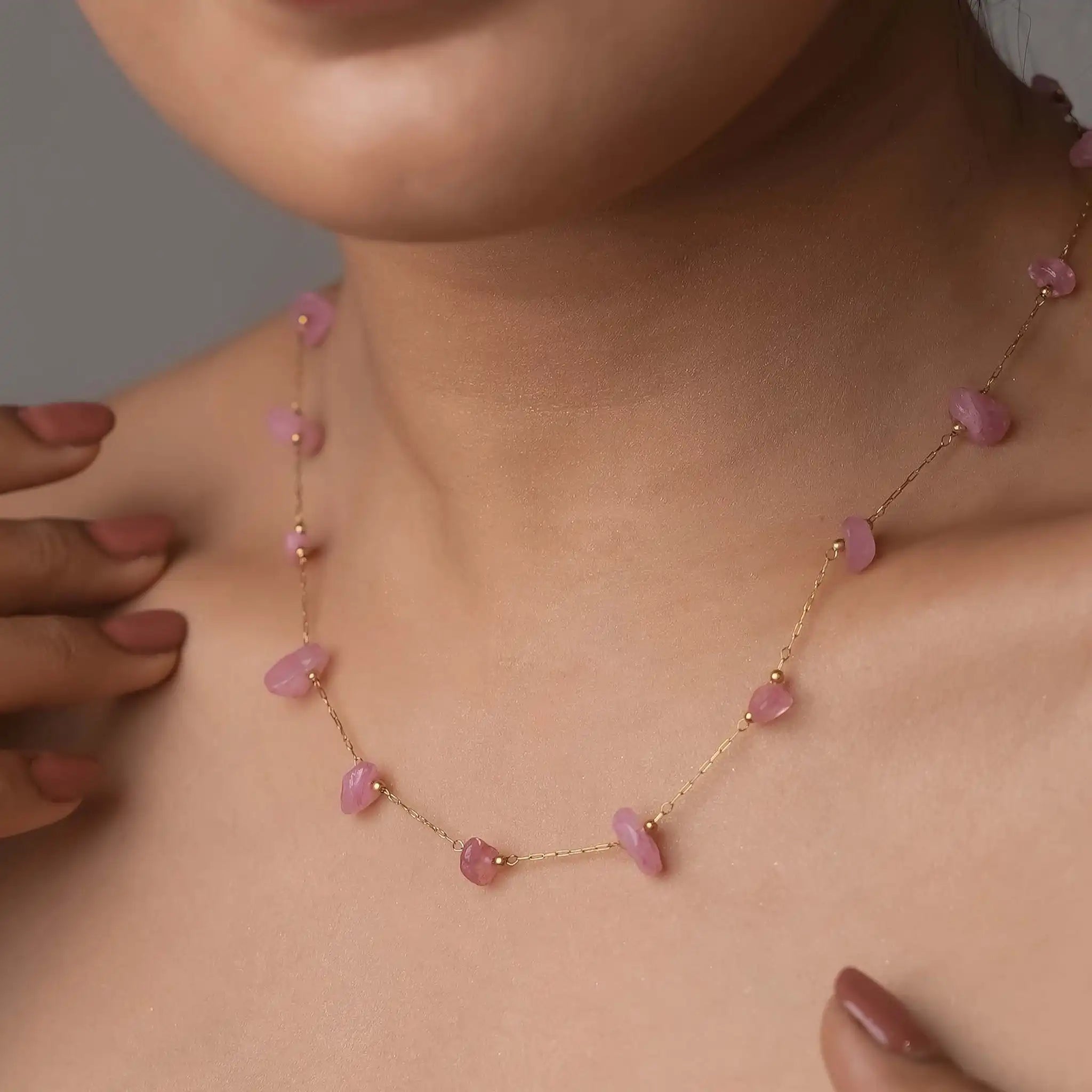 Rose Quartz Dainty Necklace