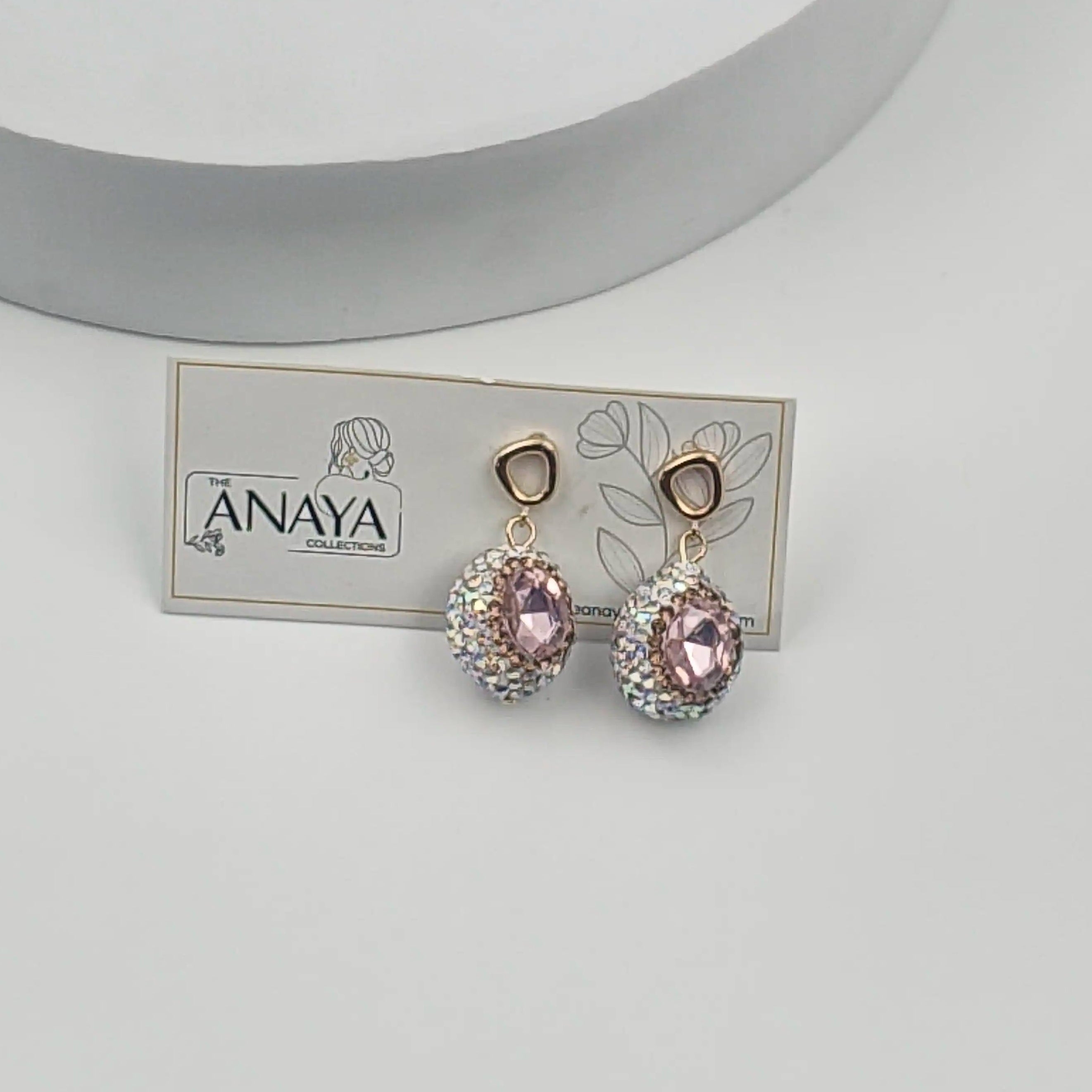Shell Pearl Royal Elegance Luxury Necklace Set