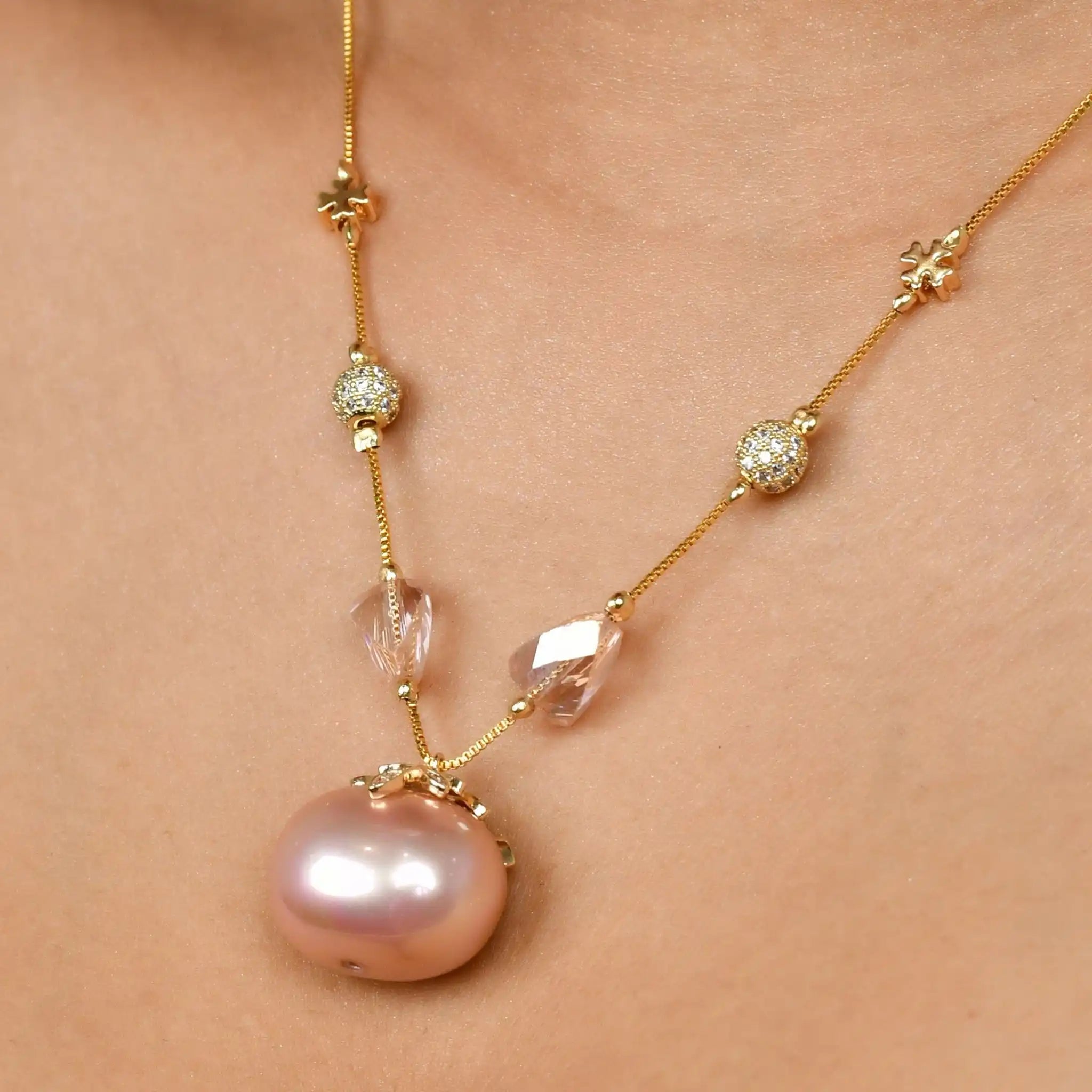 Shell Pearl Delight Dainty Necklace