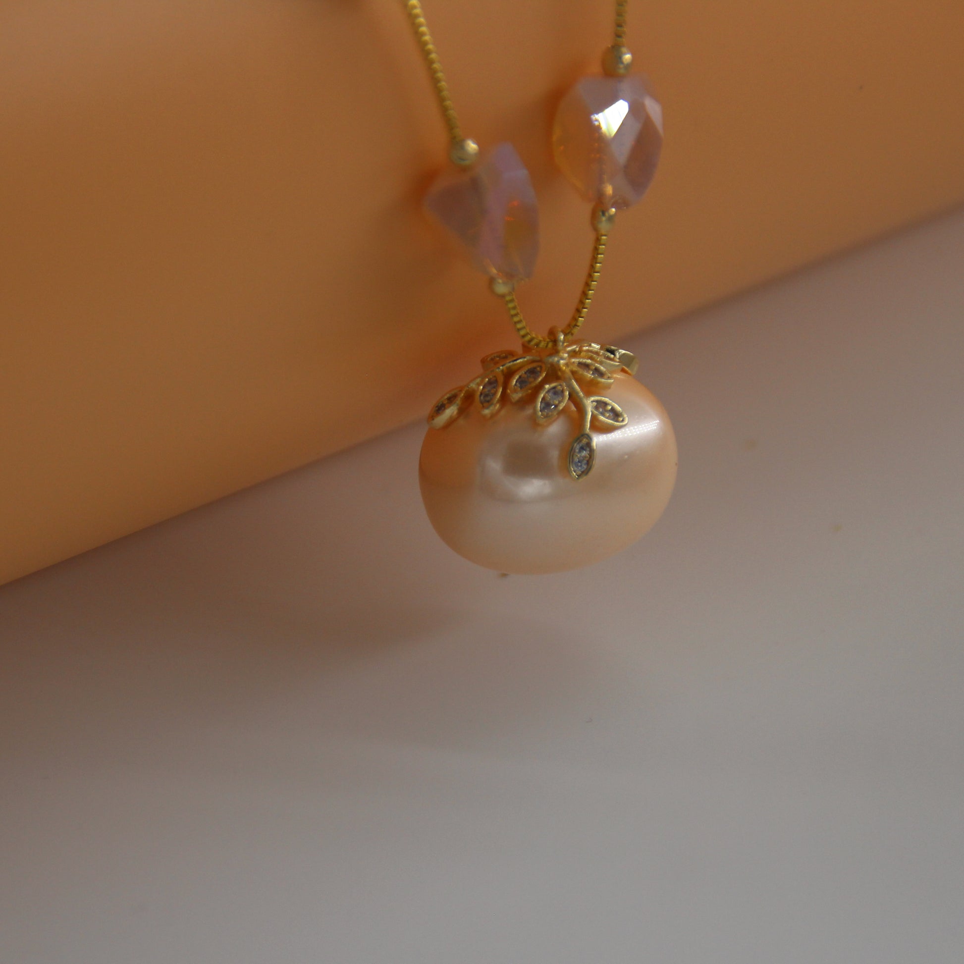 Shell Pearl Delight Dainty Necklace Taupe 1