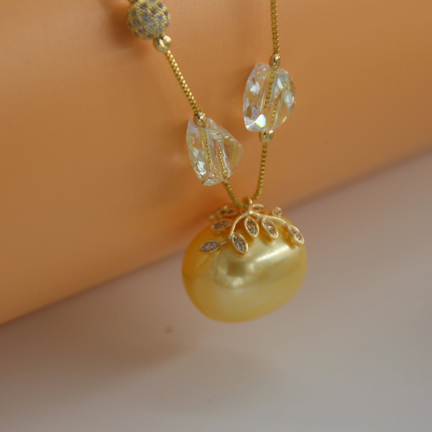 Shell Pearl Delight Dainty Necklace Yellow 1