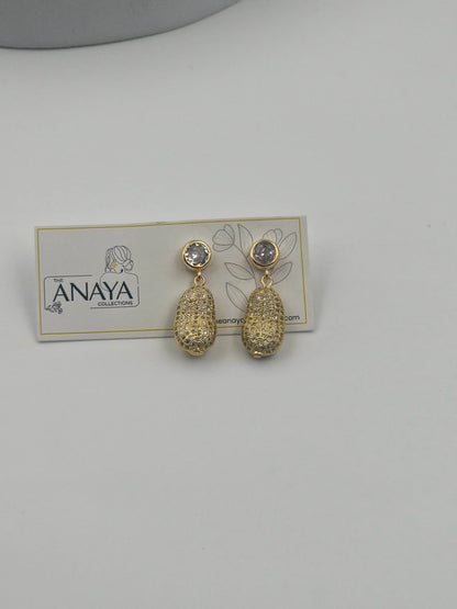 Shell Pearl Elegance Luxury Necklace Set with MOP Pendant